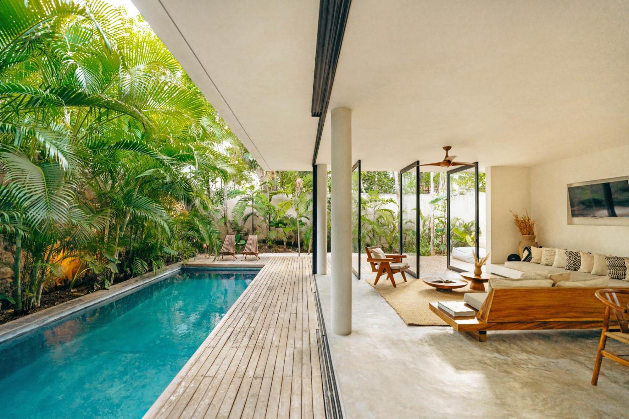 Casa Areca, Awarded Architectural Located In A Secured Gated Community, With Concierge Services Villa