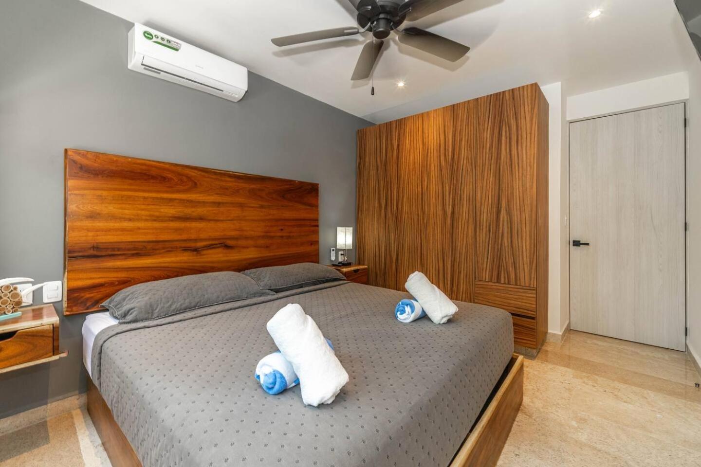 Holiday home 2 Bd With Private Balcony, Rooftop Pool, Gym Tulum