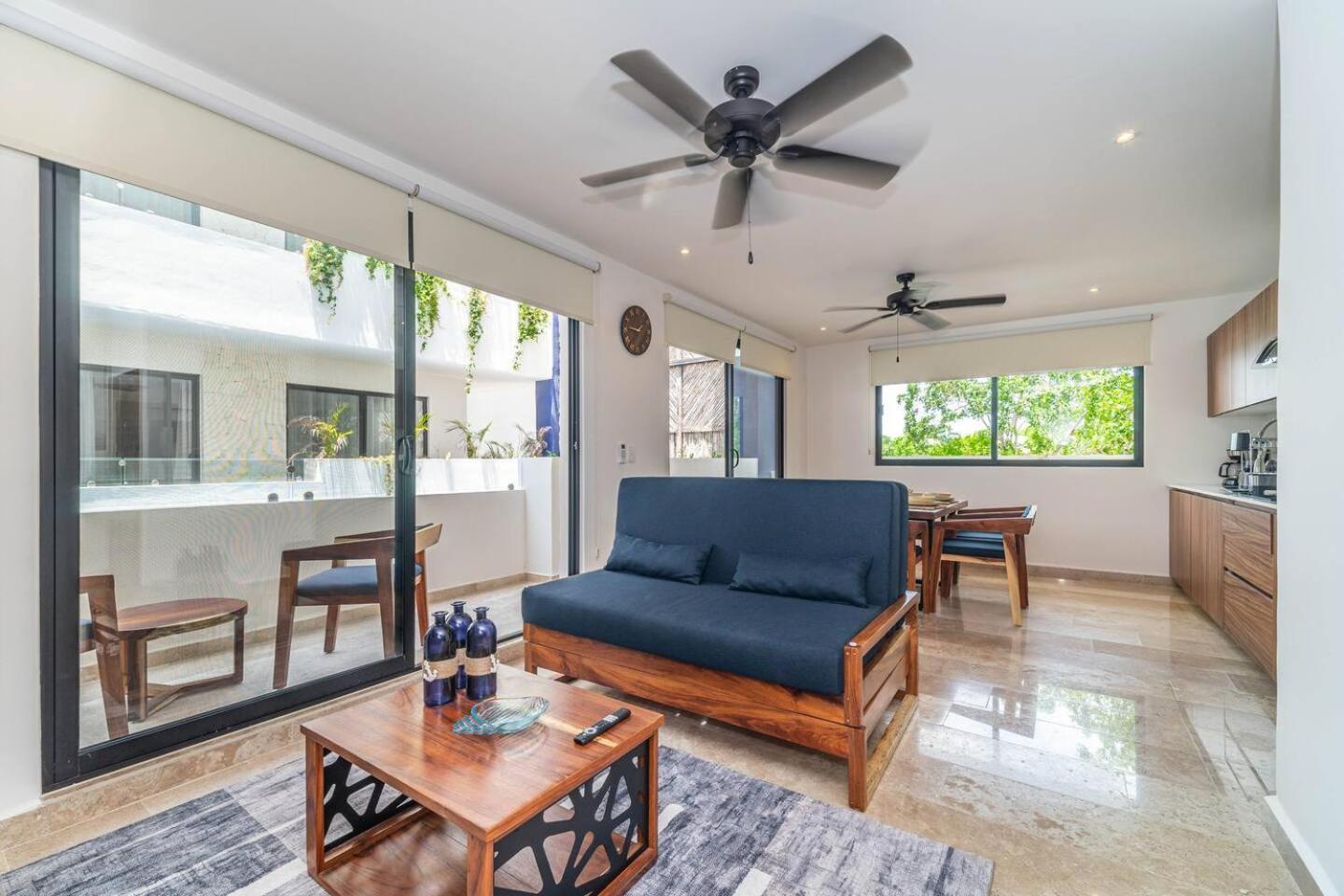 2 Bd With Private Balcony, Rooftop Pool, Gym Holiday home