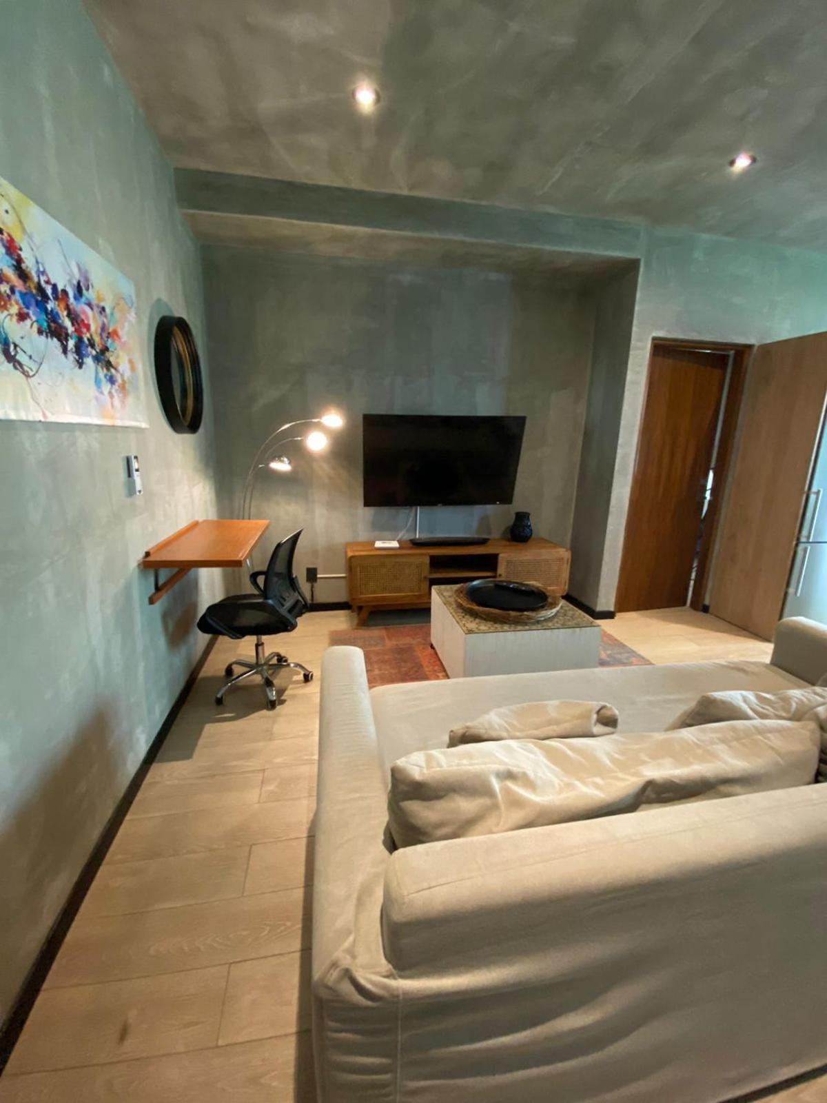 Tuk Tulum