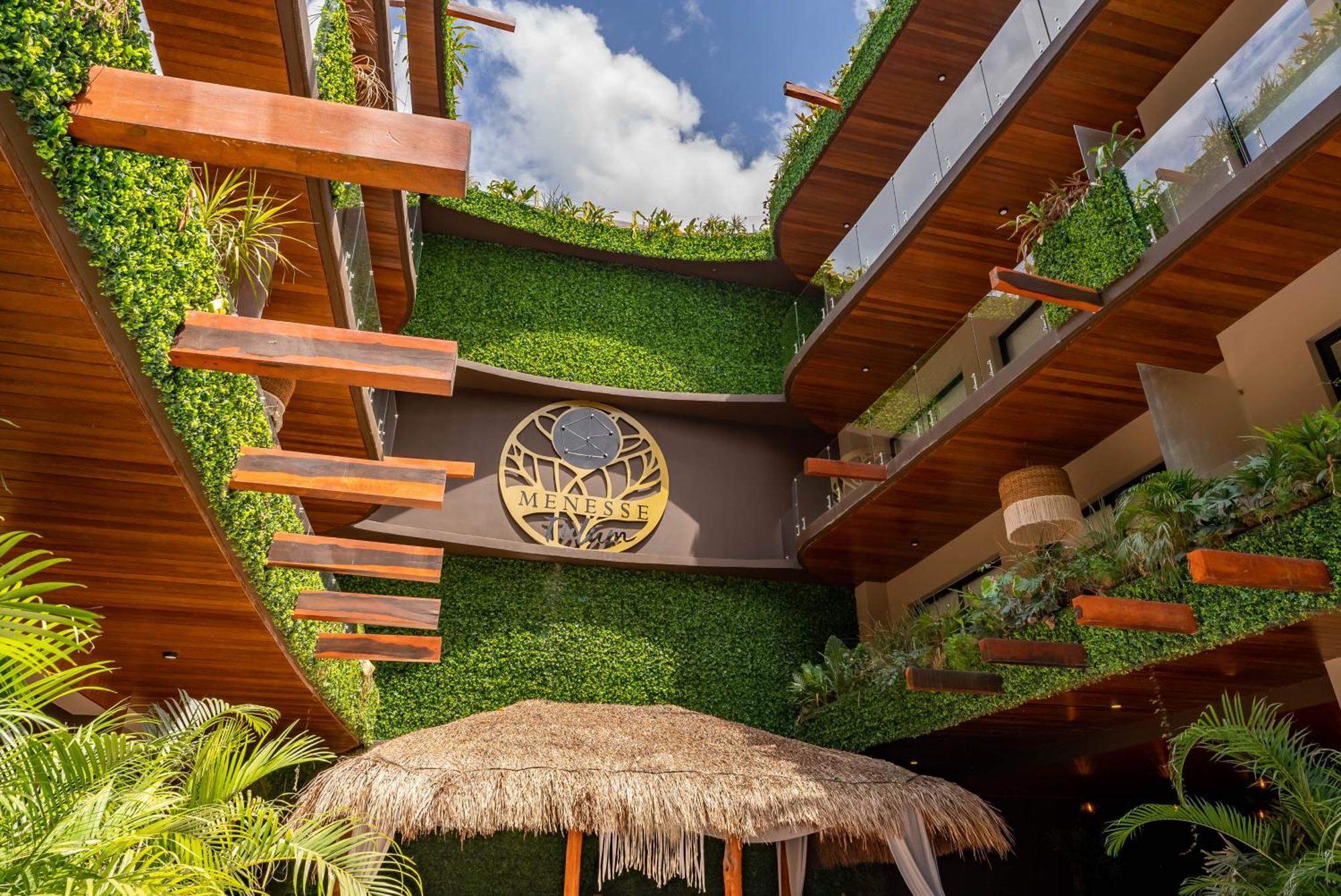 Menesse Aparthotel