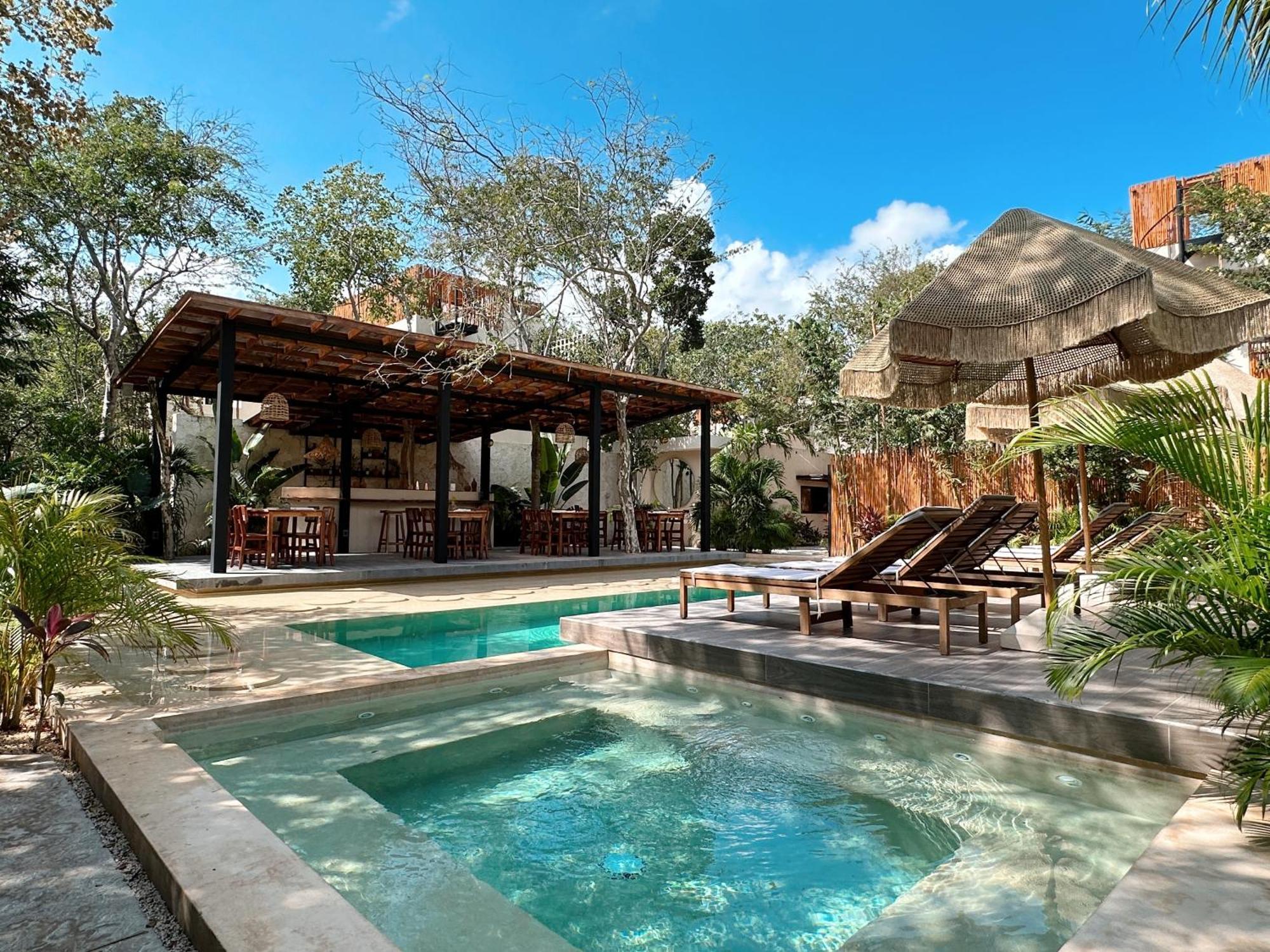 2 Private Pools & Bbq *