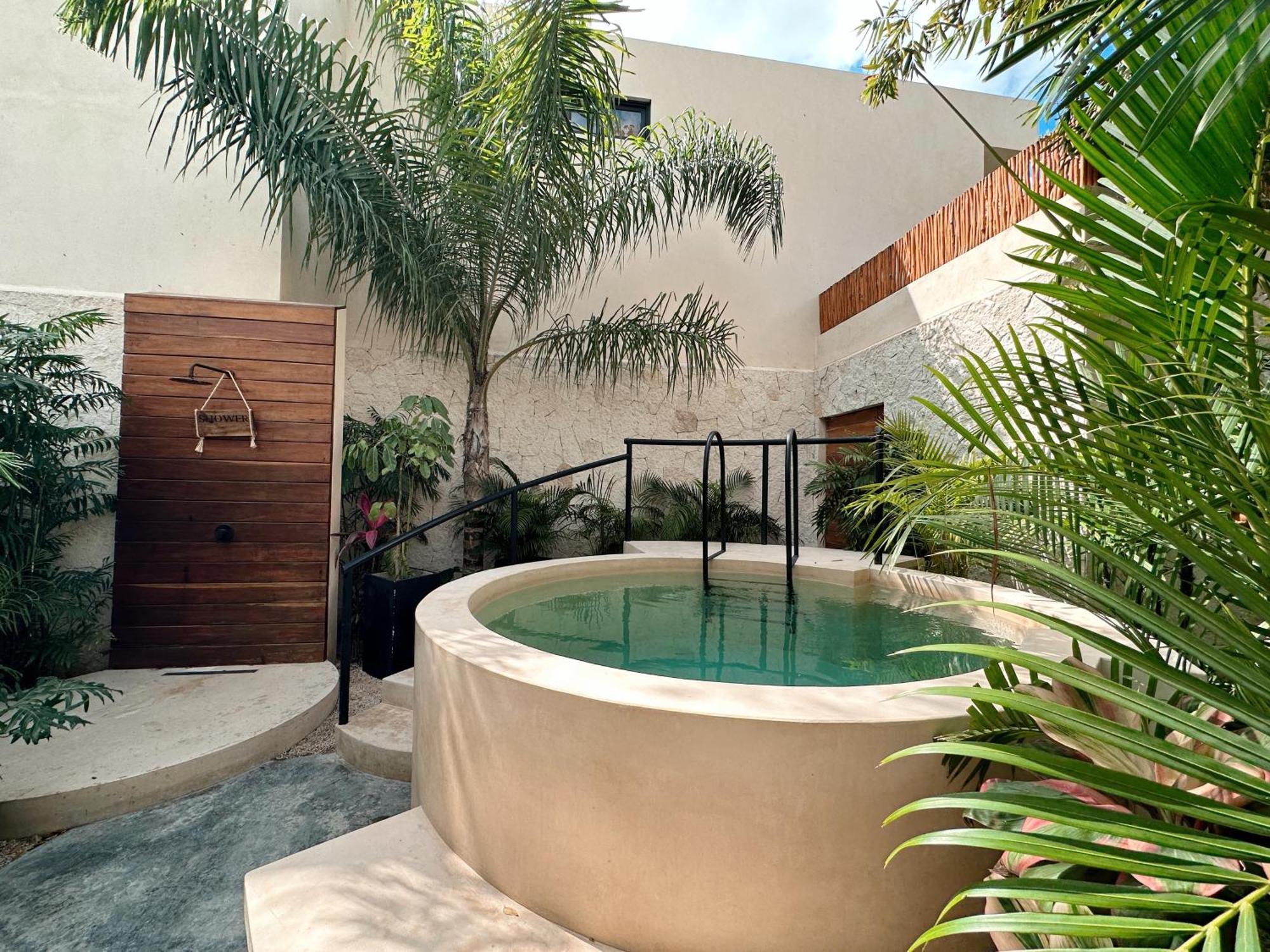 2 Private Pools & Bbq Apartment *