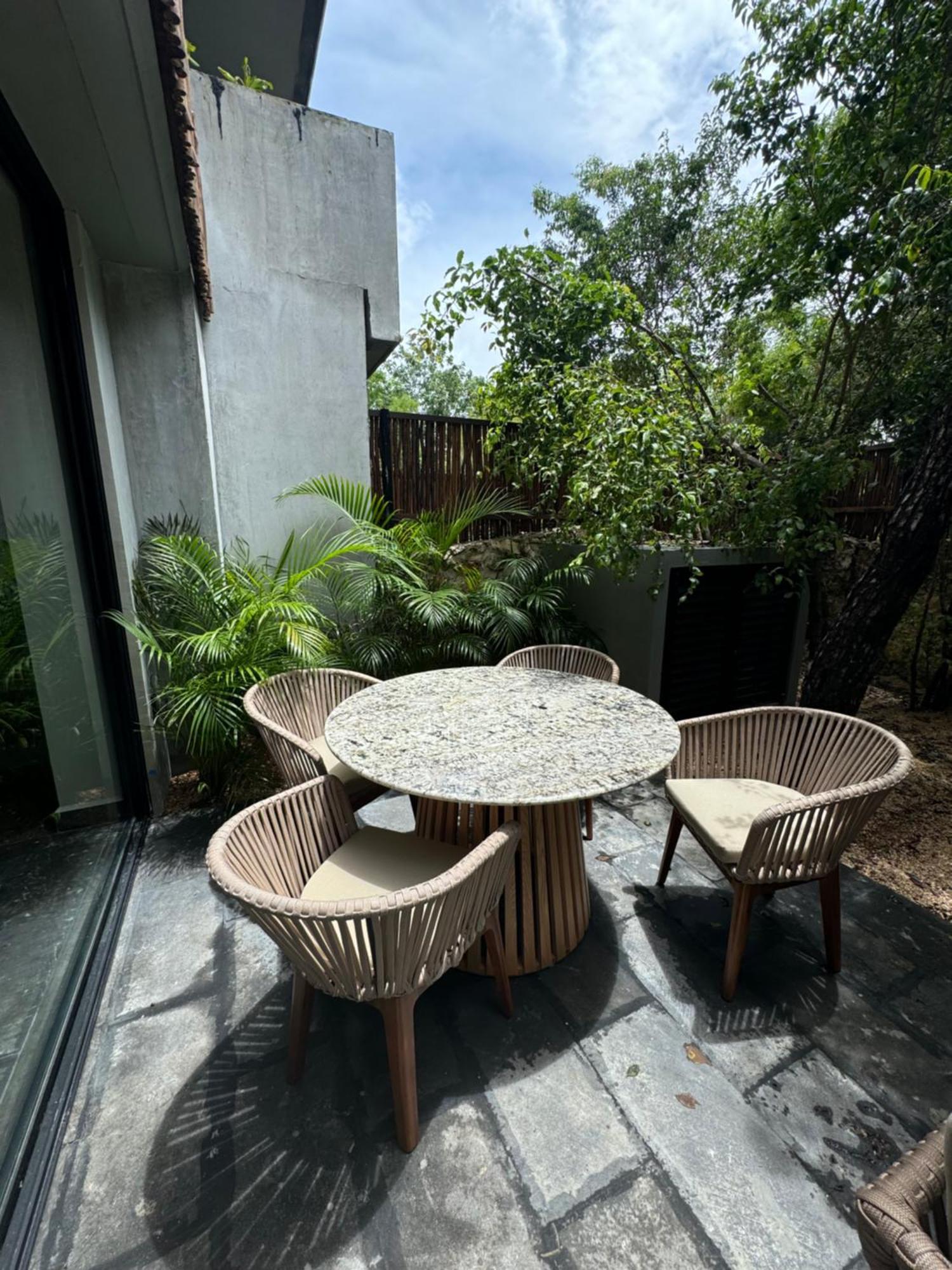 Apartment Lovely 2bedroom Serviced + Pool & Garden Tulum