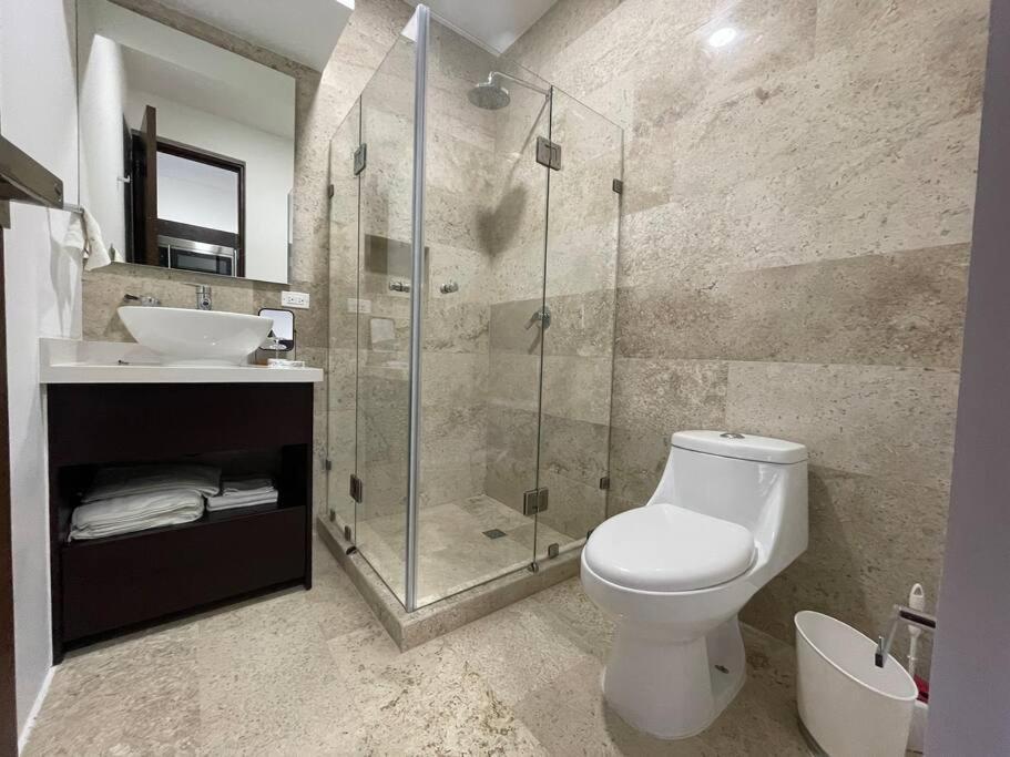 232 Chic W Premium Amenities Apartment *