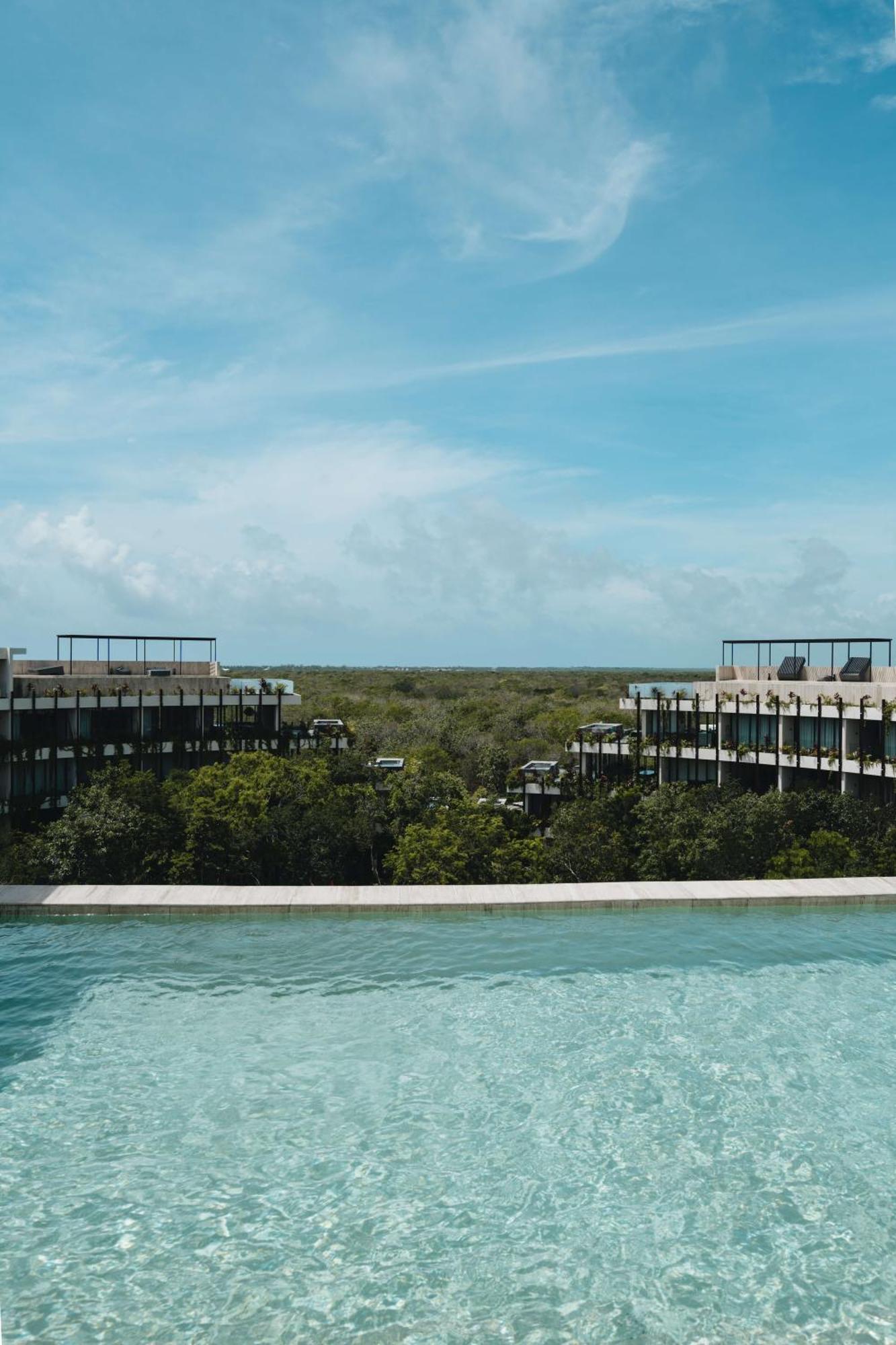 Jungle Loft With Pools, Gym And Panoramic Rooftop Terrace
