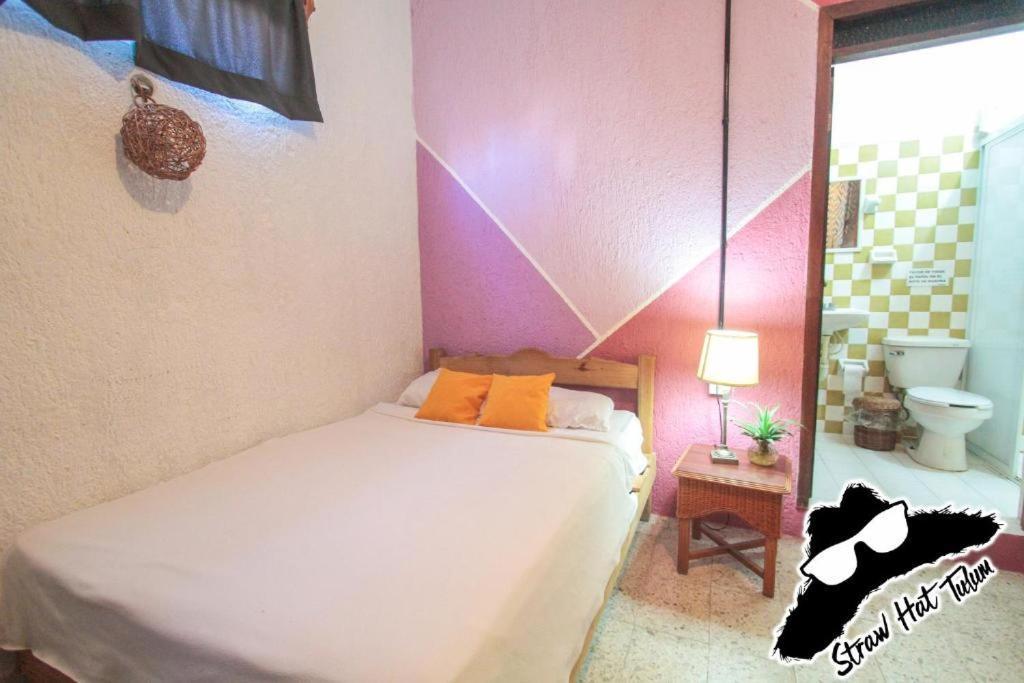 Straw & Rooftop Bar Hostel Tulum