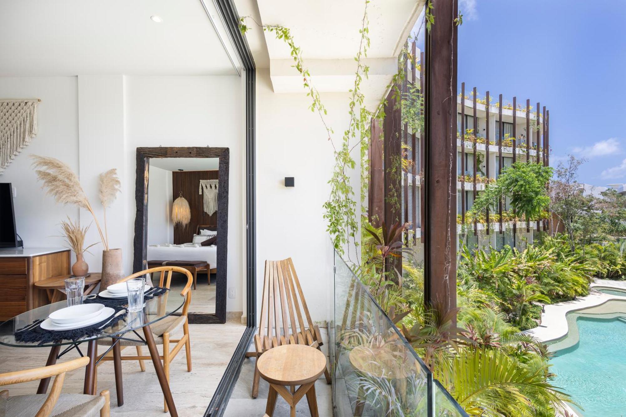 Mistiq Gardens Apartment *
