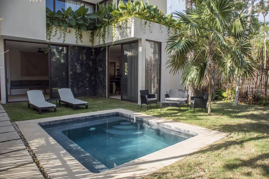 Villa 4br Gated Community Private Pool And Garden