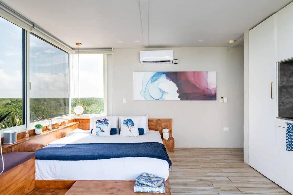 Designer Penthouse - Rooftop Pool & Jungle View