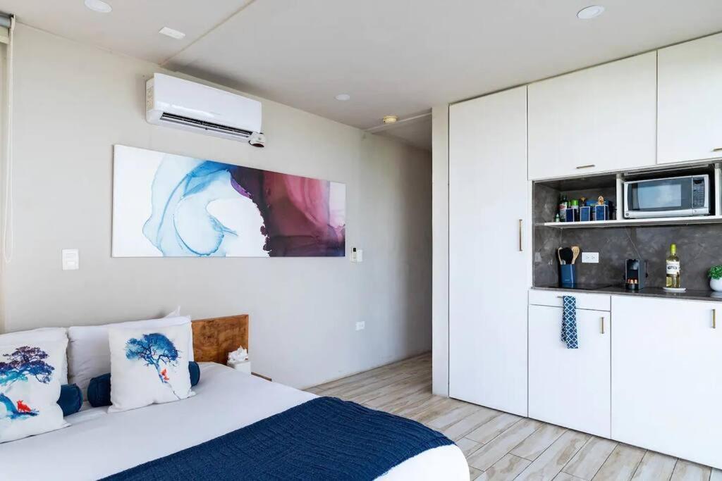 Designer Penthouse - Rooftop Pool & Jungle View *