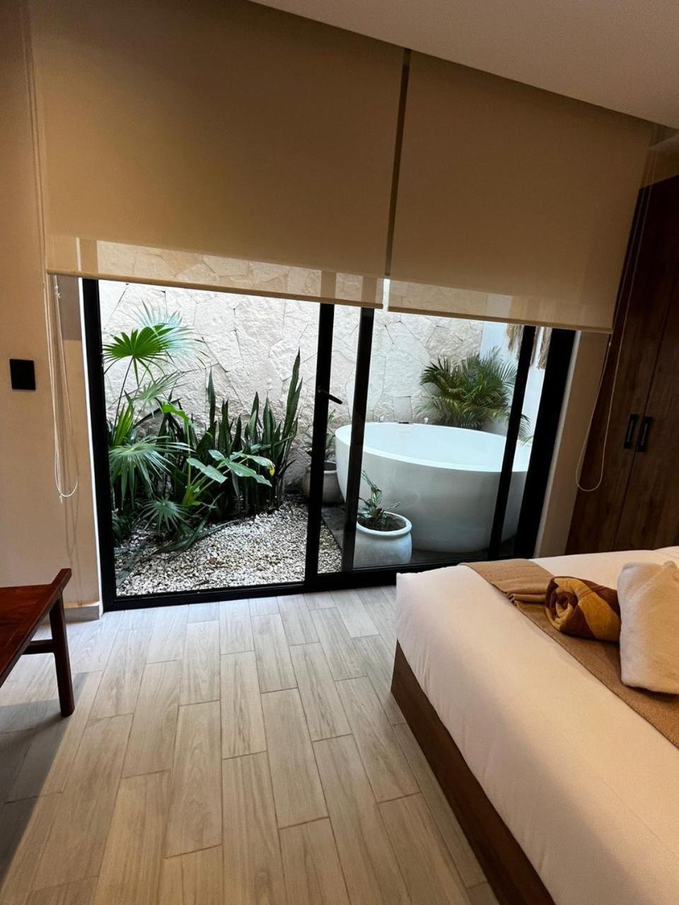 Cozy With A King Size Bed *