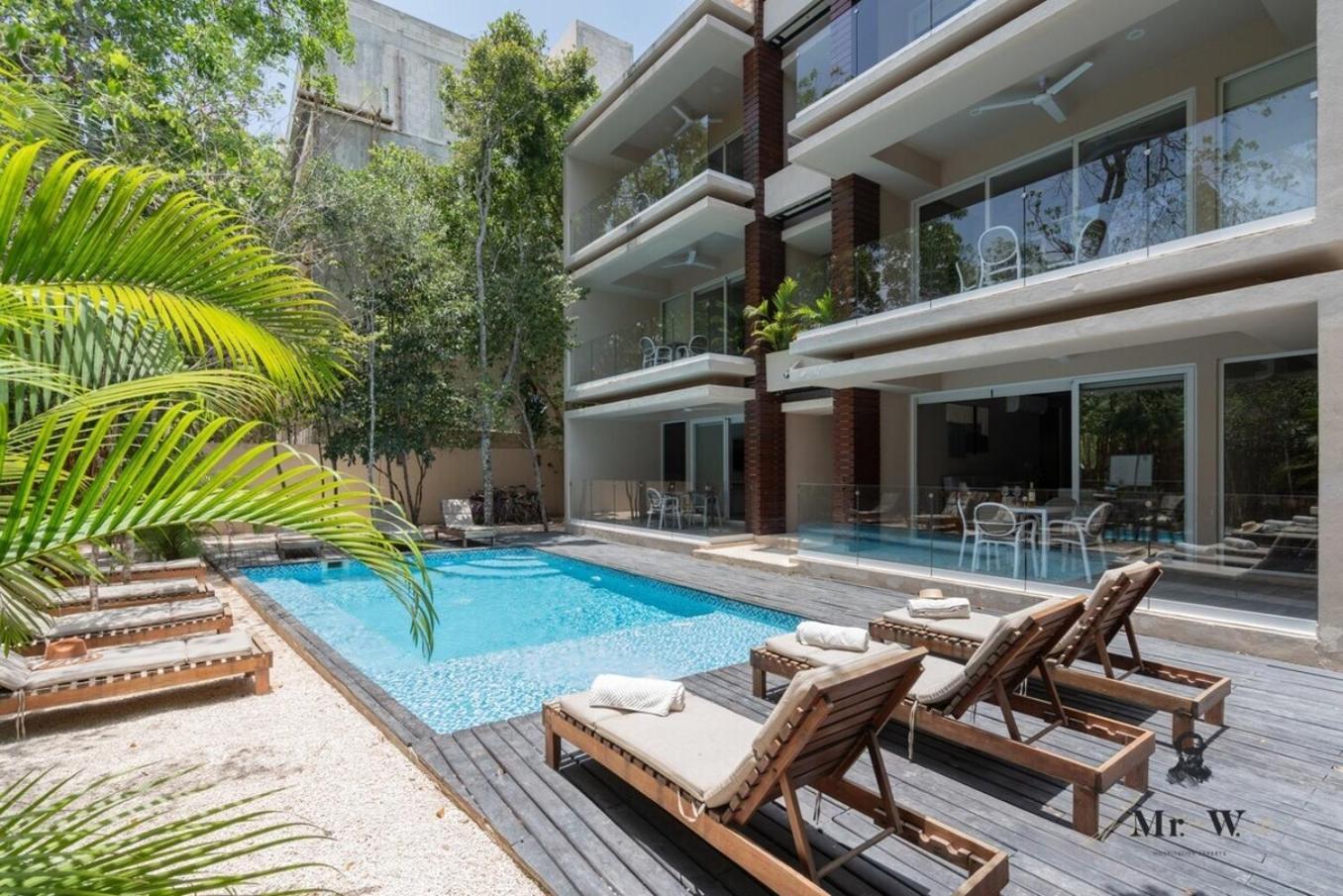 Full Space, 6 Building Tulum
