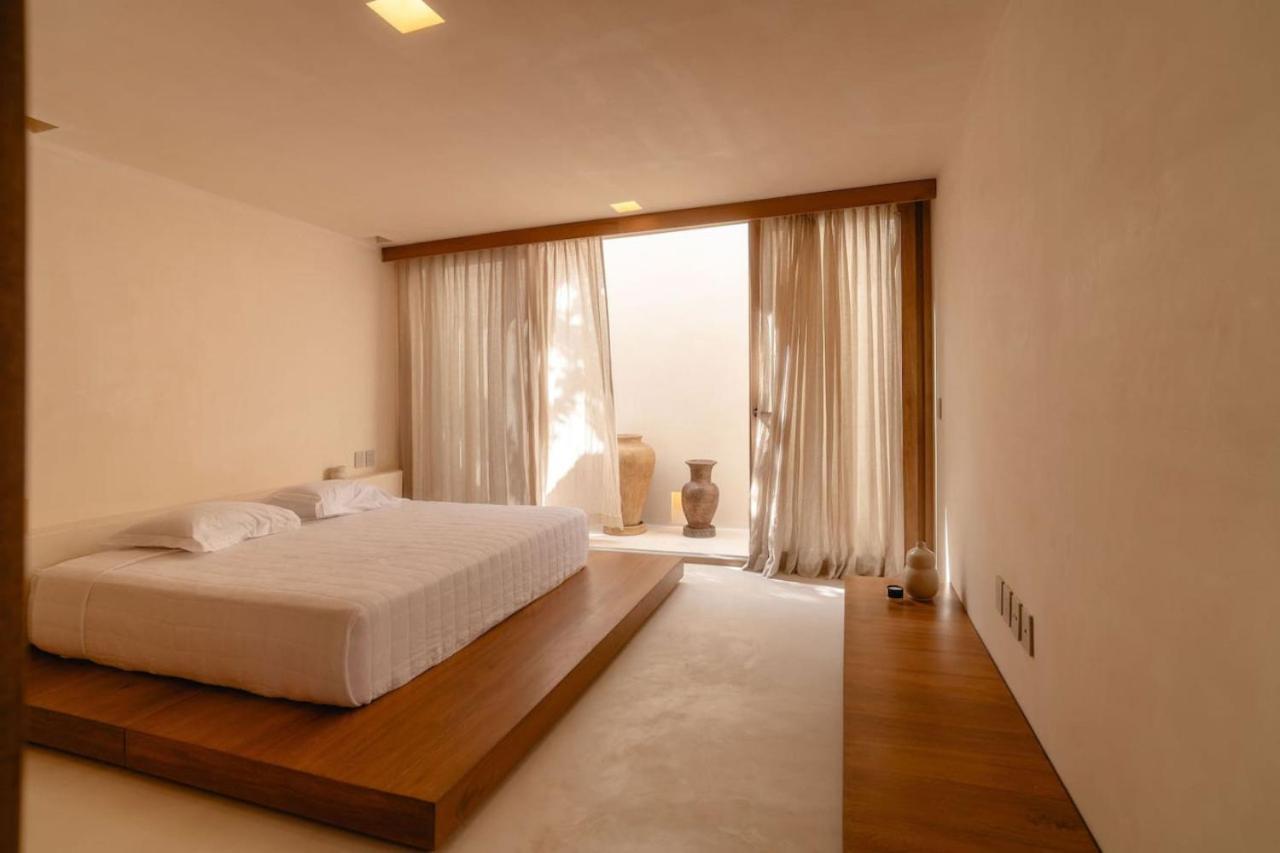 Casa Leela Luxury Villa, 4 Floors, 5.5 Bathrooms, 2 Pools, Rooftop *