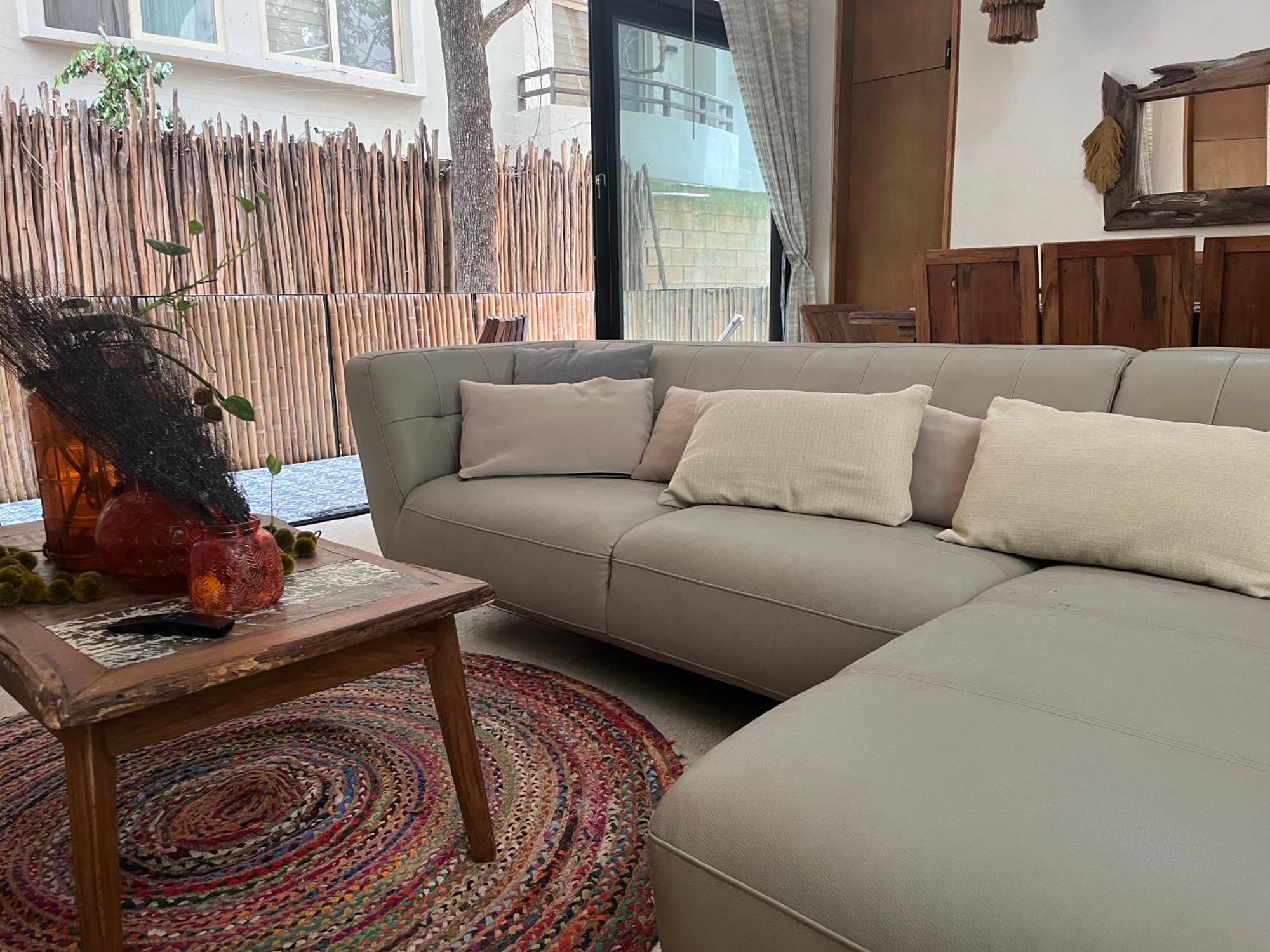 Luxe 3Br Stay - Private Terrace, Pool & Vibes Apartment