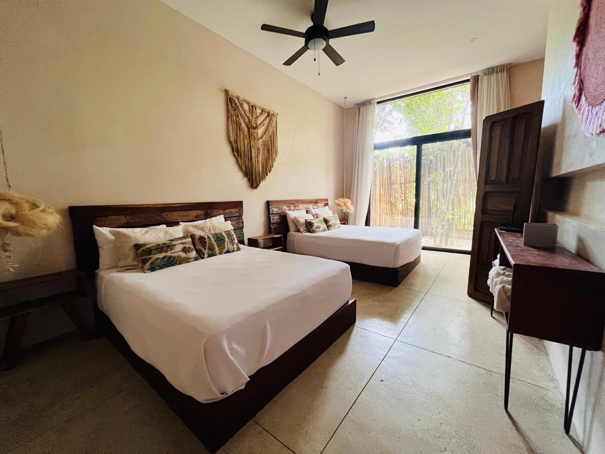 Luxe 3Br Stay - Private Terrace, Pool & Vibes Apartment