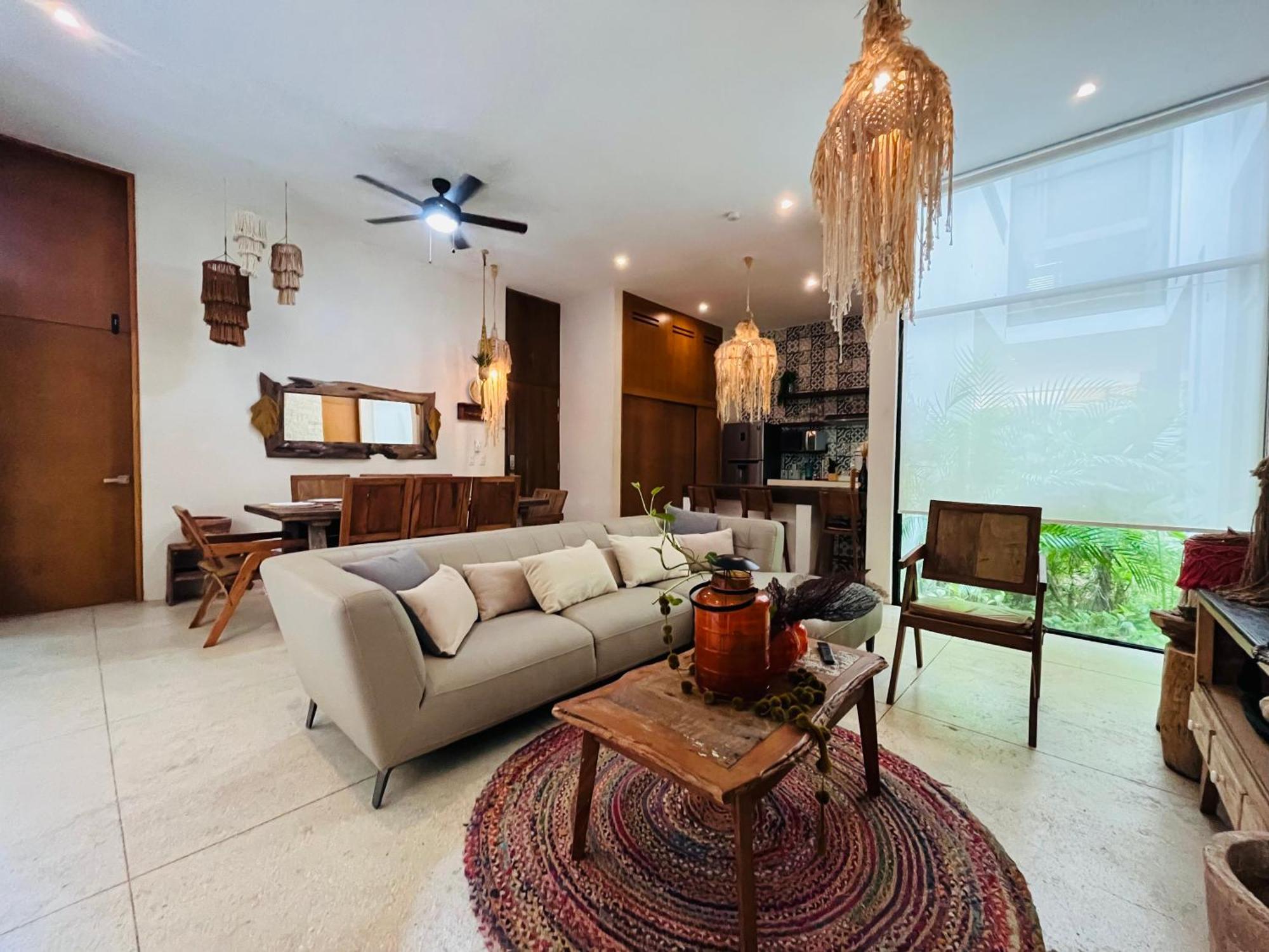 Luxe 3Br Stay - Private Terrace, Pool & Vibes Apartment *