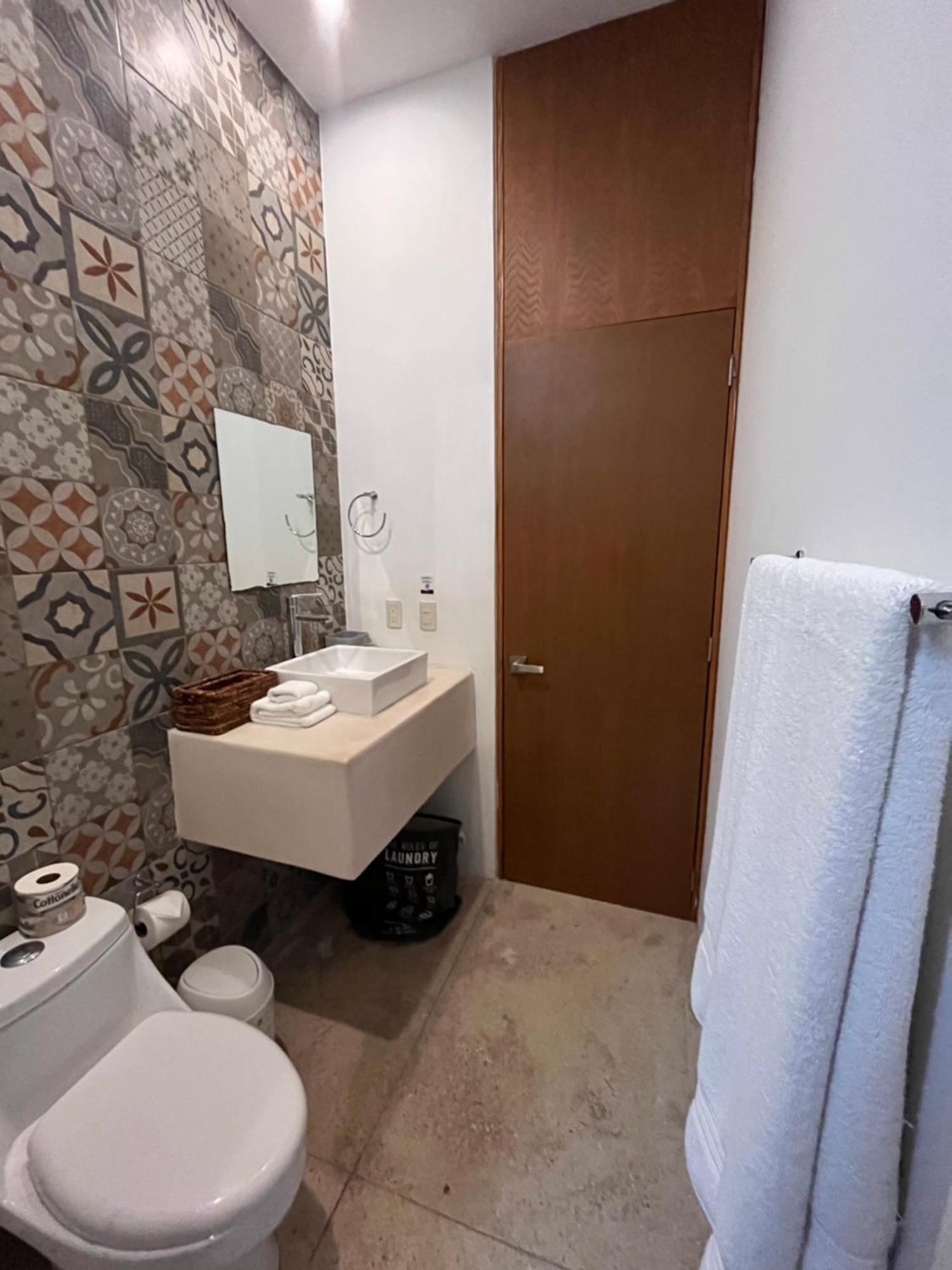 Luxe 3Br Stay - Private Terrace, Pool & Vibes *