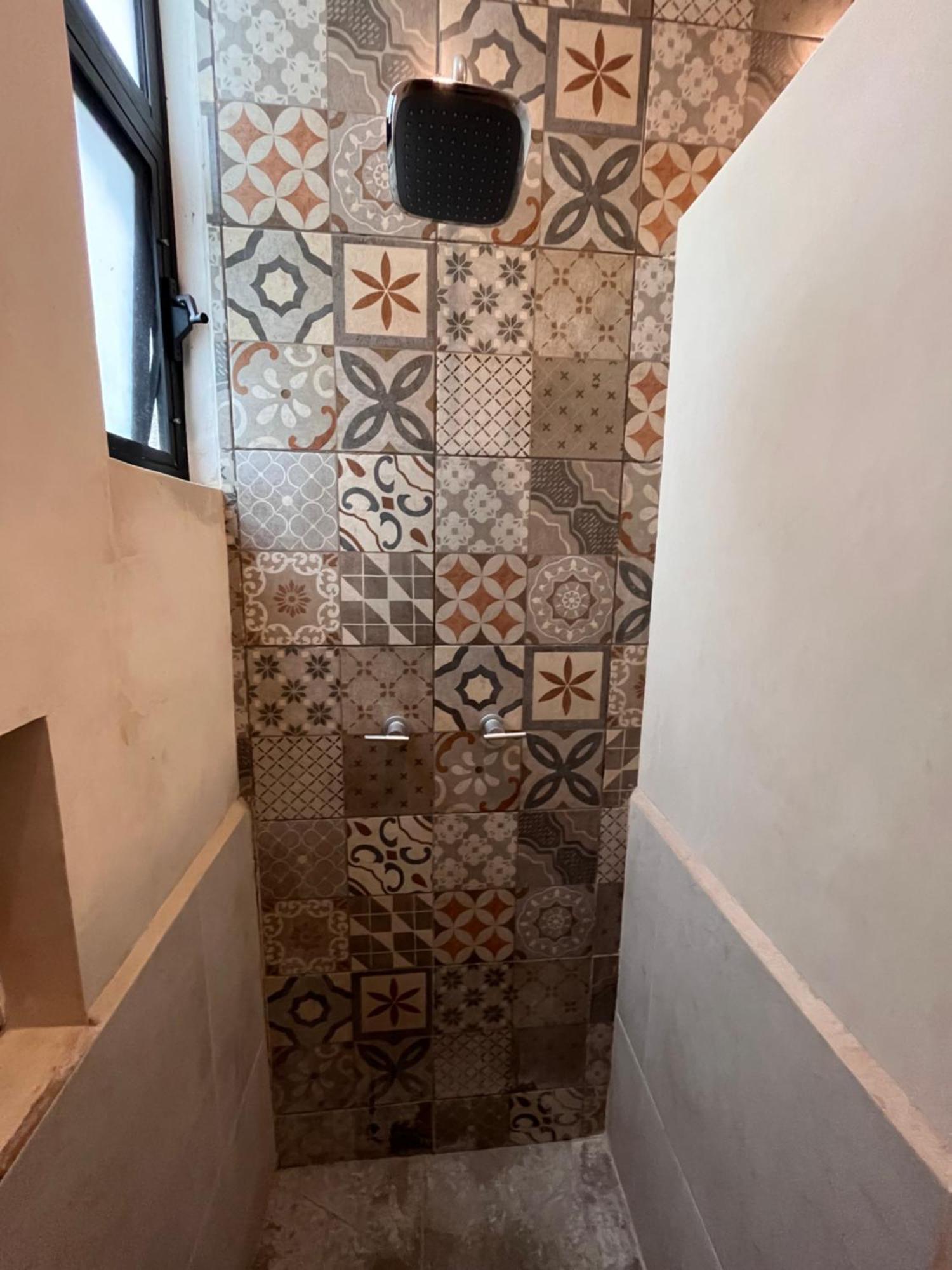 Luxe 3Br Stay - Private Terrace, Pool & Vibes Apartment *