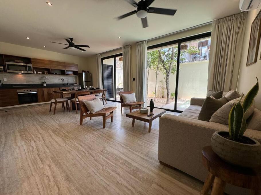 Botanics By Endemico Laureles *