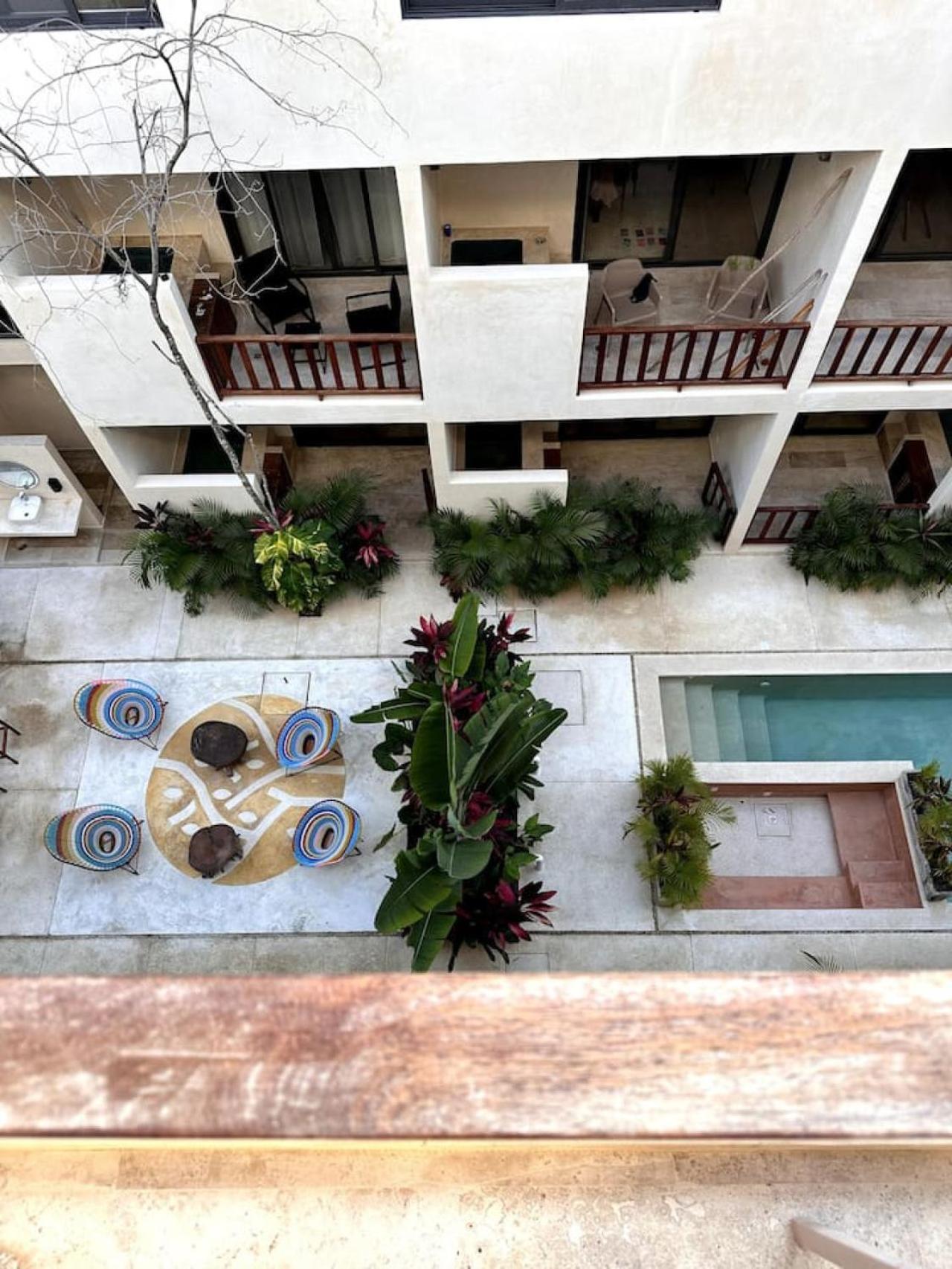 Luxury 2 Story Penthouse La Veleta 3br Jacuzzi *