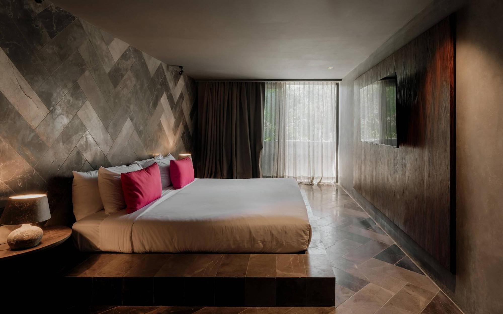 Apartment Barneys New York Residences Pink