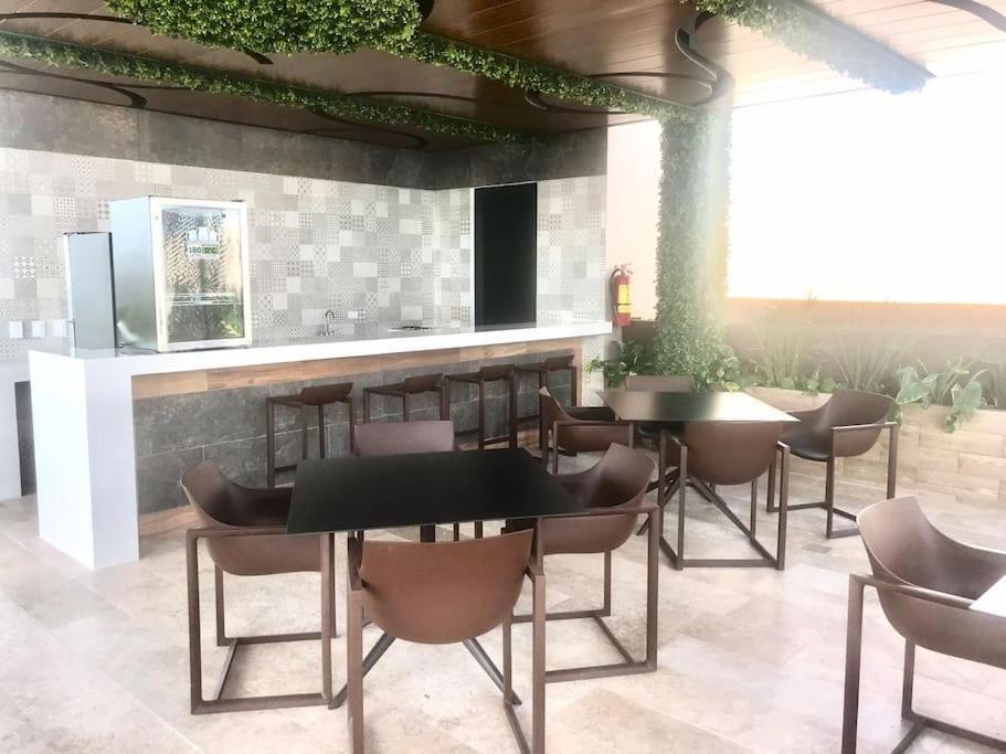 Apartamento 012 Modern Luxurious Wifi 100 Mb *