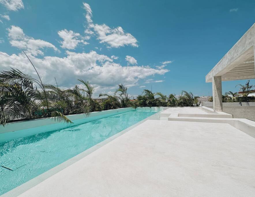 Infinity Pool In Veleta Apartment *