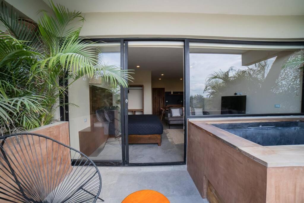 Luxury Oasis Vibes Jungle Retreat Access Apartment *