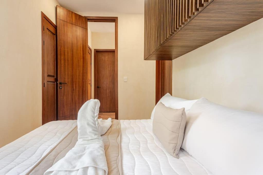Alberca Y Balcon Privado A 6 Minutos De La Playa *