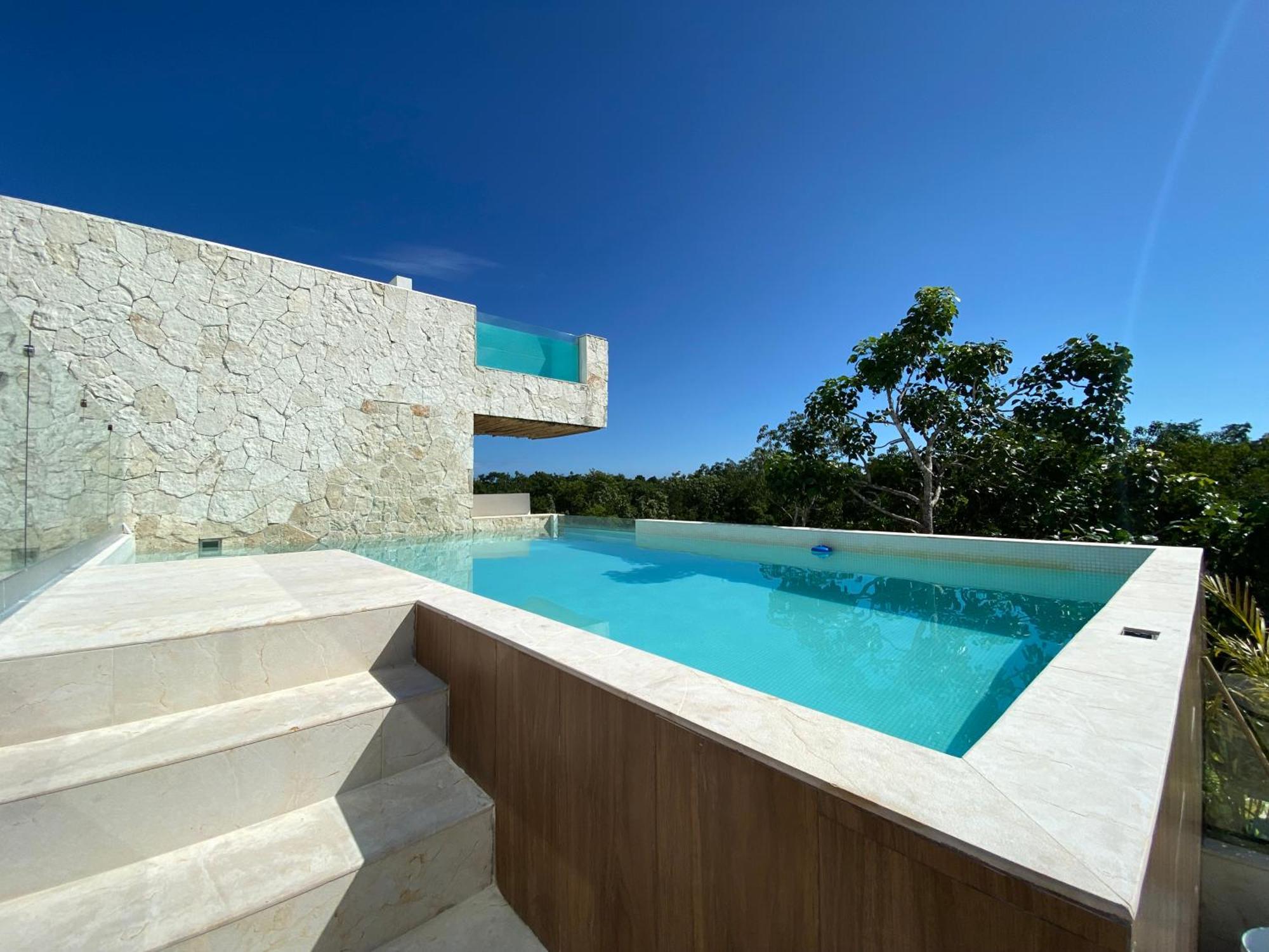 Apartamento New Large Luxurious 1 Bedroom, 1 Bathroom In *
