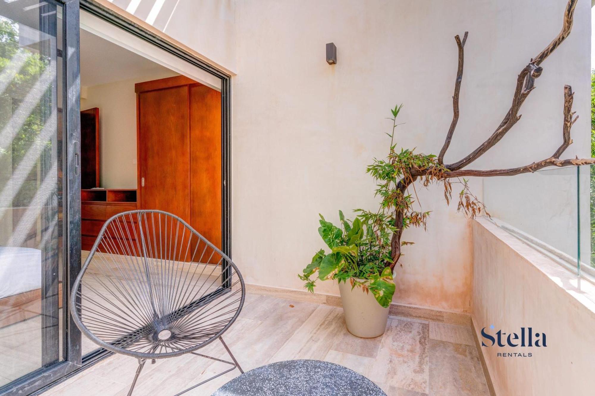 Private Jungle View Balcony In Aldea Premium