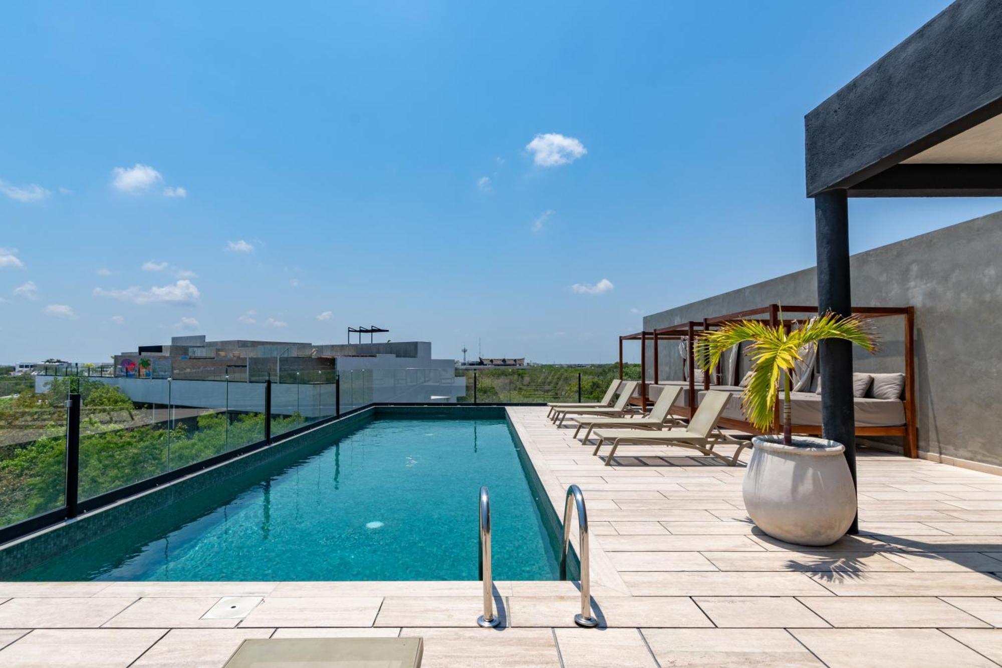 Apartment Stylish With Private Terrace & Rooftop Pool In Downtown *