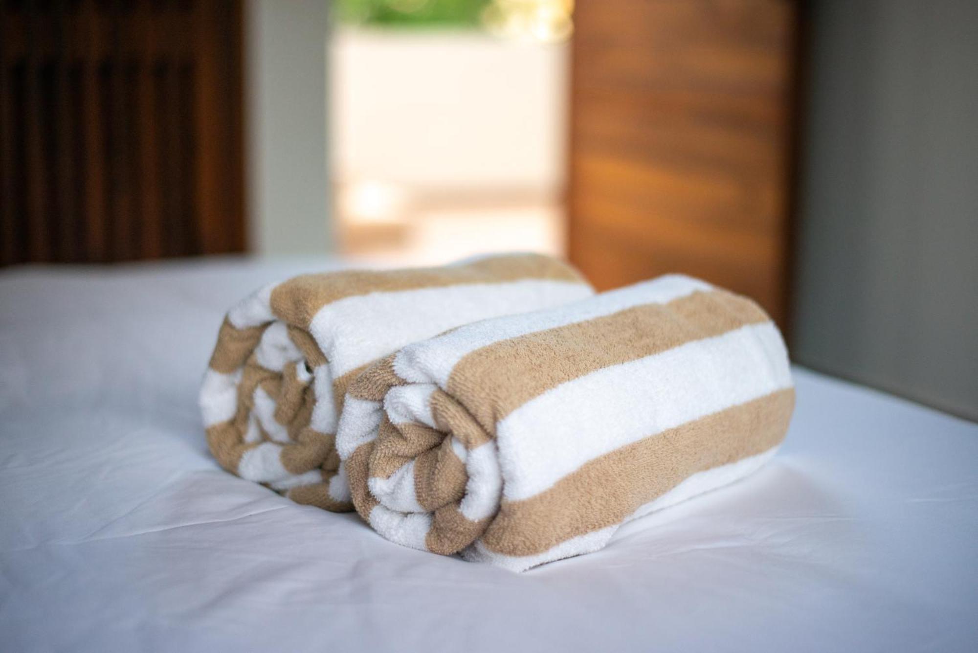 La Veleta Getaway At Asana Leaf House Sleeps 12 *