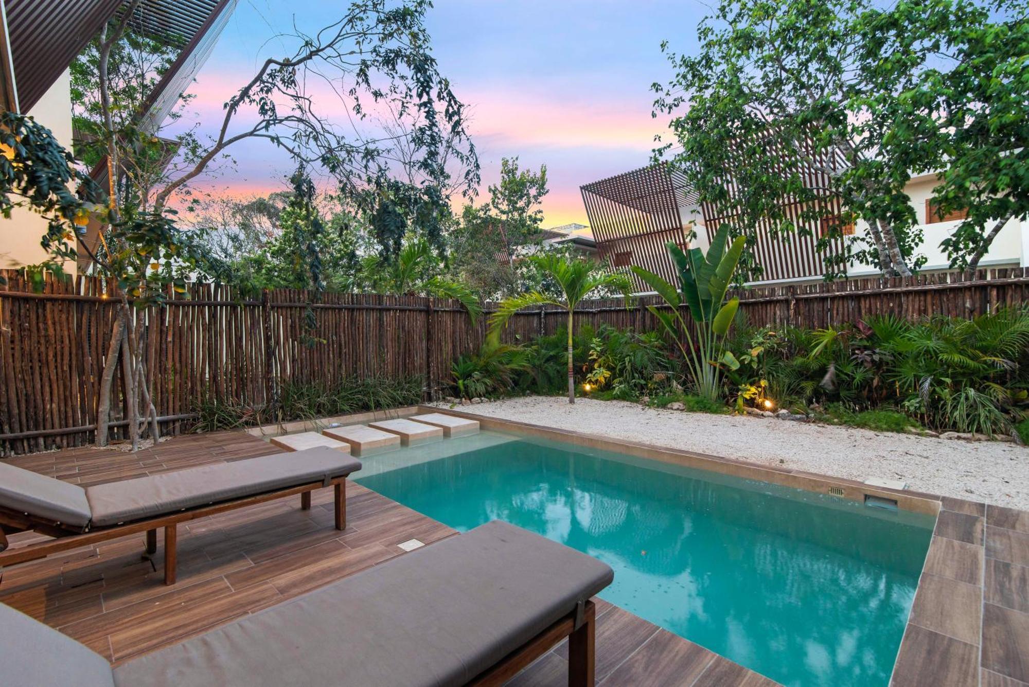 La Veleta Getaway At Asana Leaf House Sleeps 12 * Tulum
