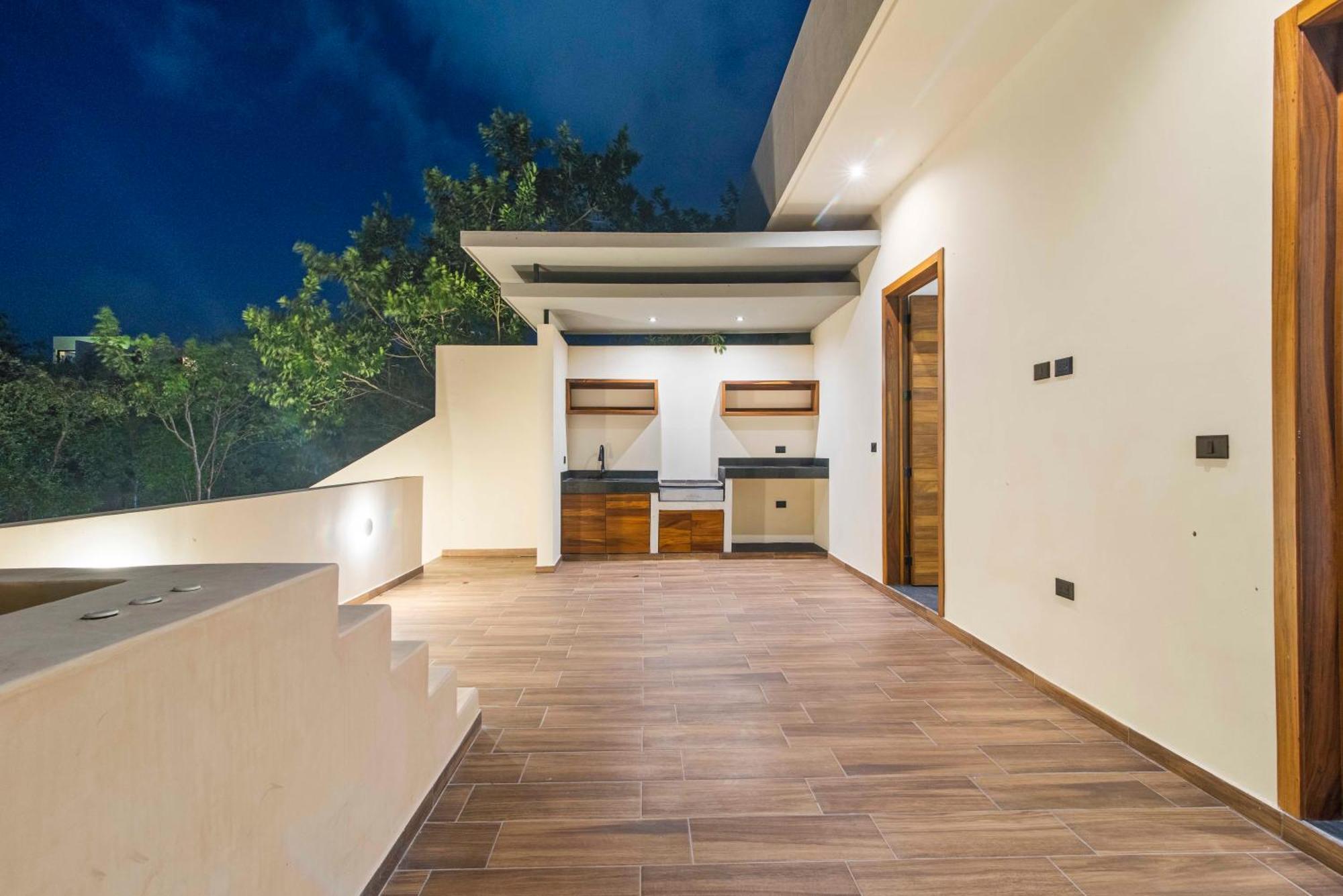 La Veleta Getaway At Asana Leaf House Sleeps 12
