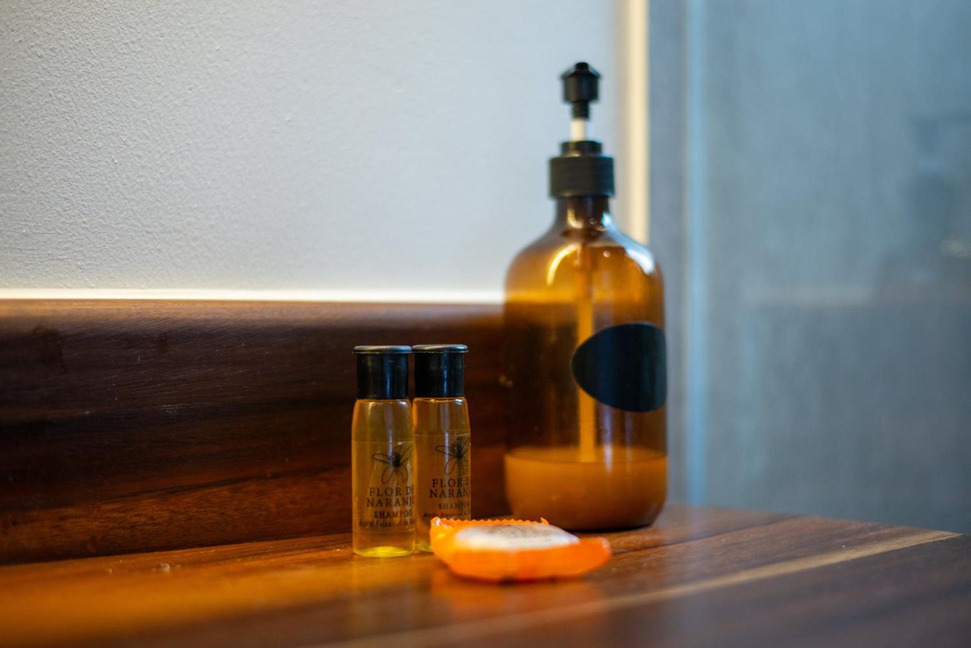 La Veleta Getaway At Asana Leaf House Sleeps 12 *