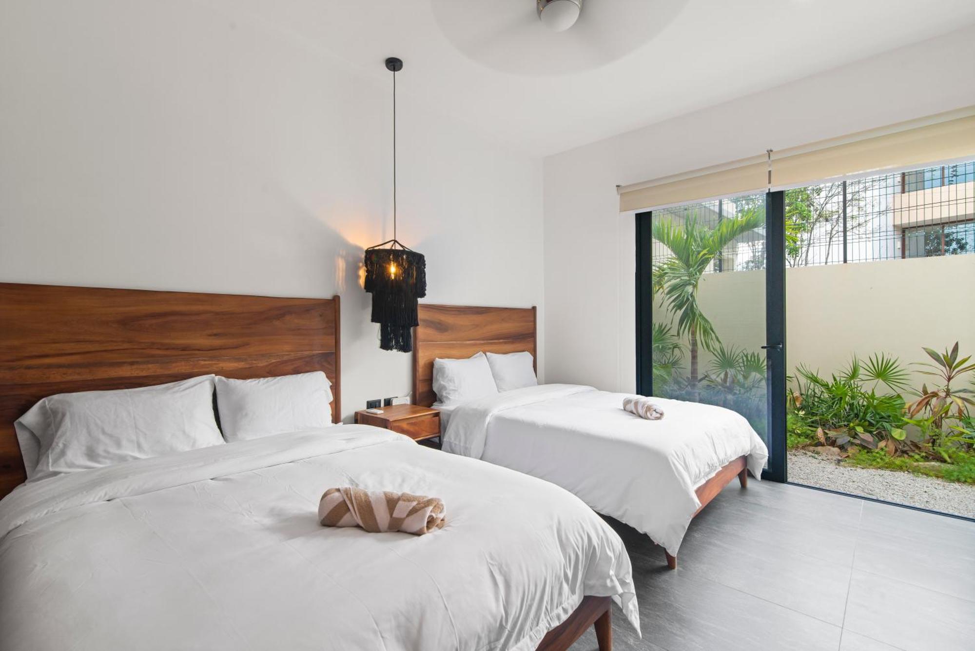 Holiday home La Veleta Getaway At Asana Leaf House Sleeps 12 *