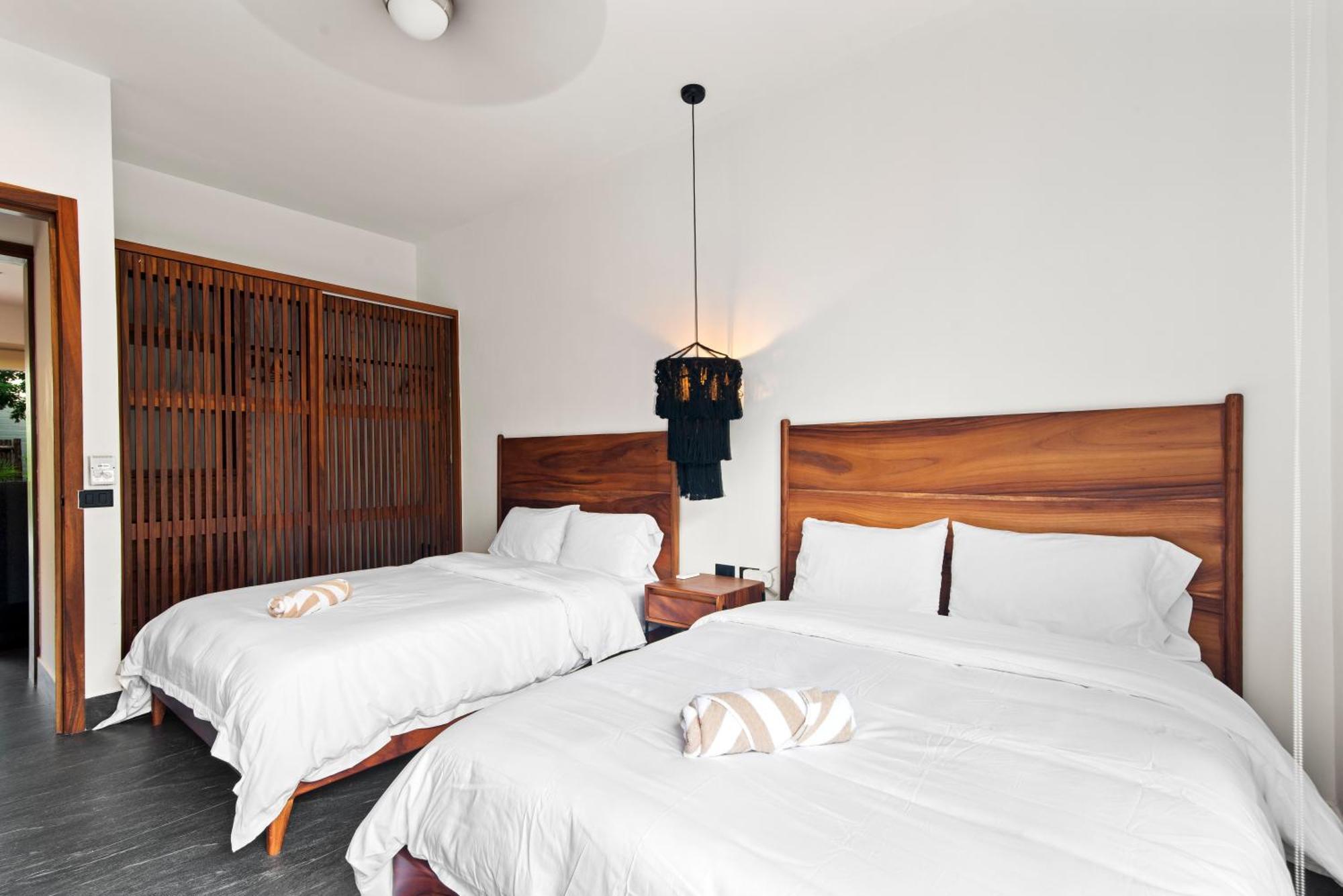 La Veleta Getaway At Asana Leaf House Sleeps 12 Holiday home Tulum