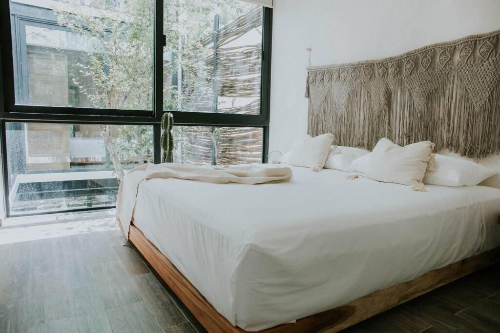 4 Story Villa, Private Pool & Jungle Rooftop Holiday home