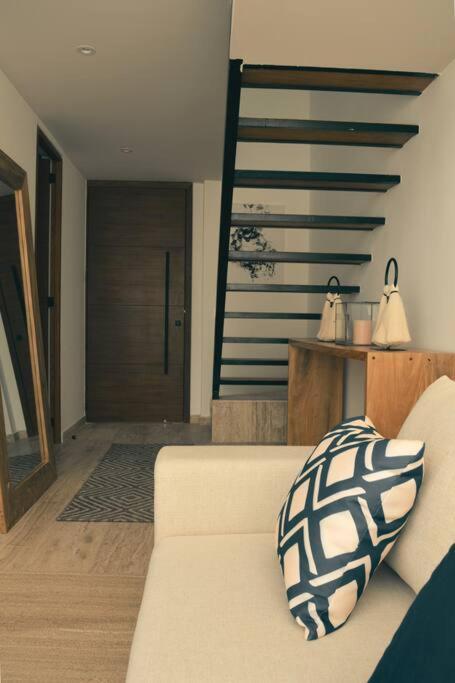 Apartment Loft Izel Sleeps 4 With Club Access, Close To La Veleta *