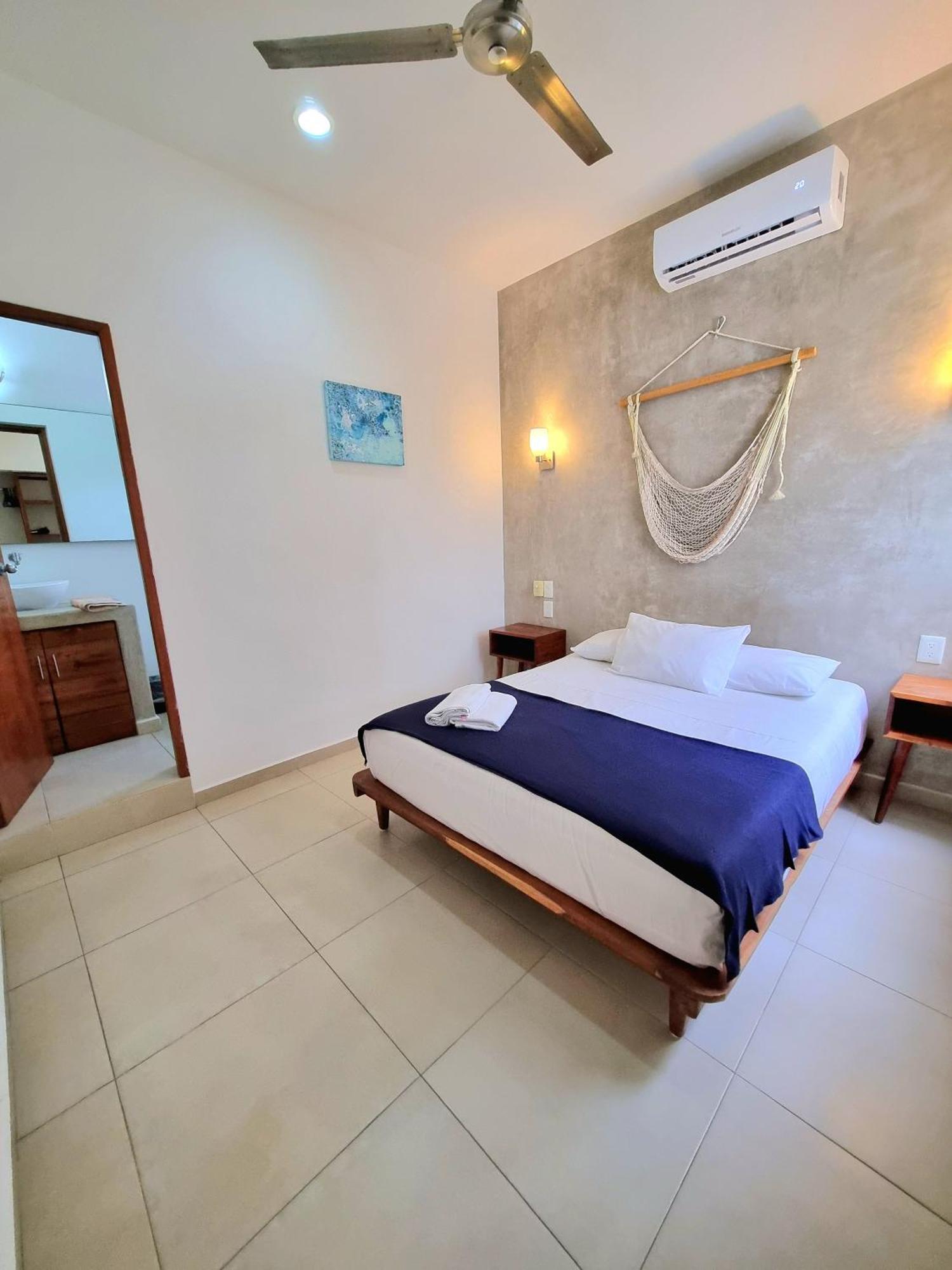Aparthotel Mi 3*
