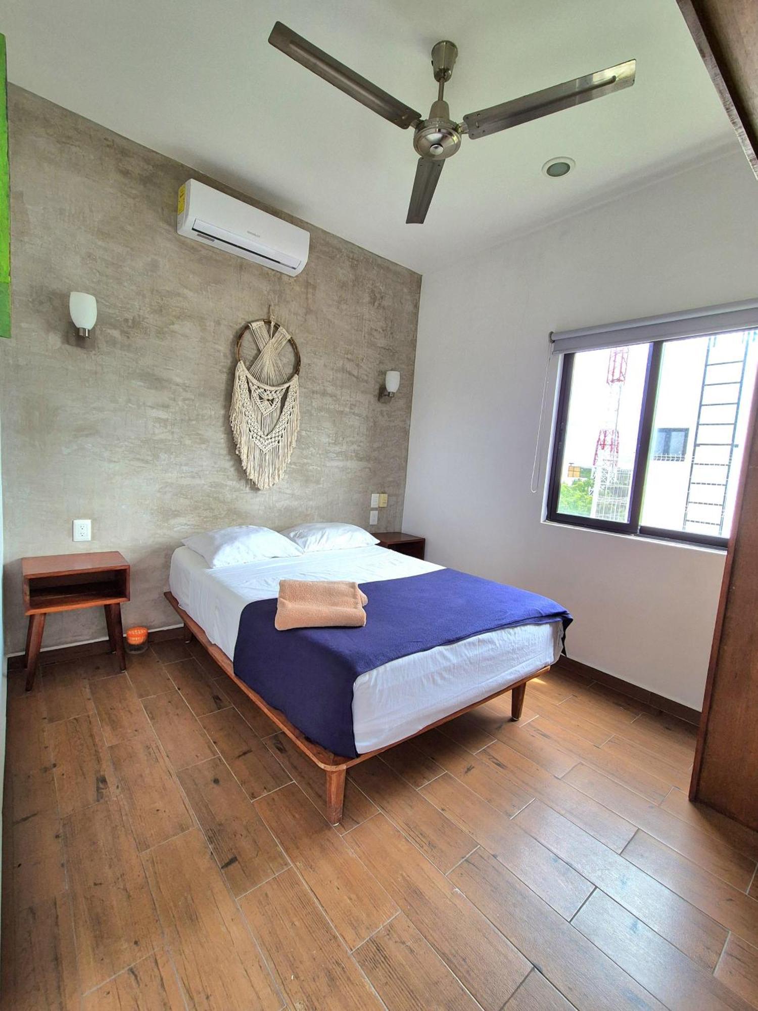 Aparthotel Mi 3*