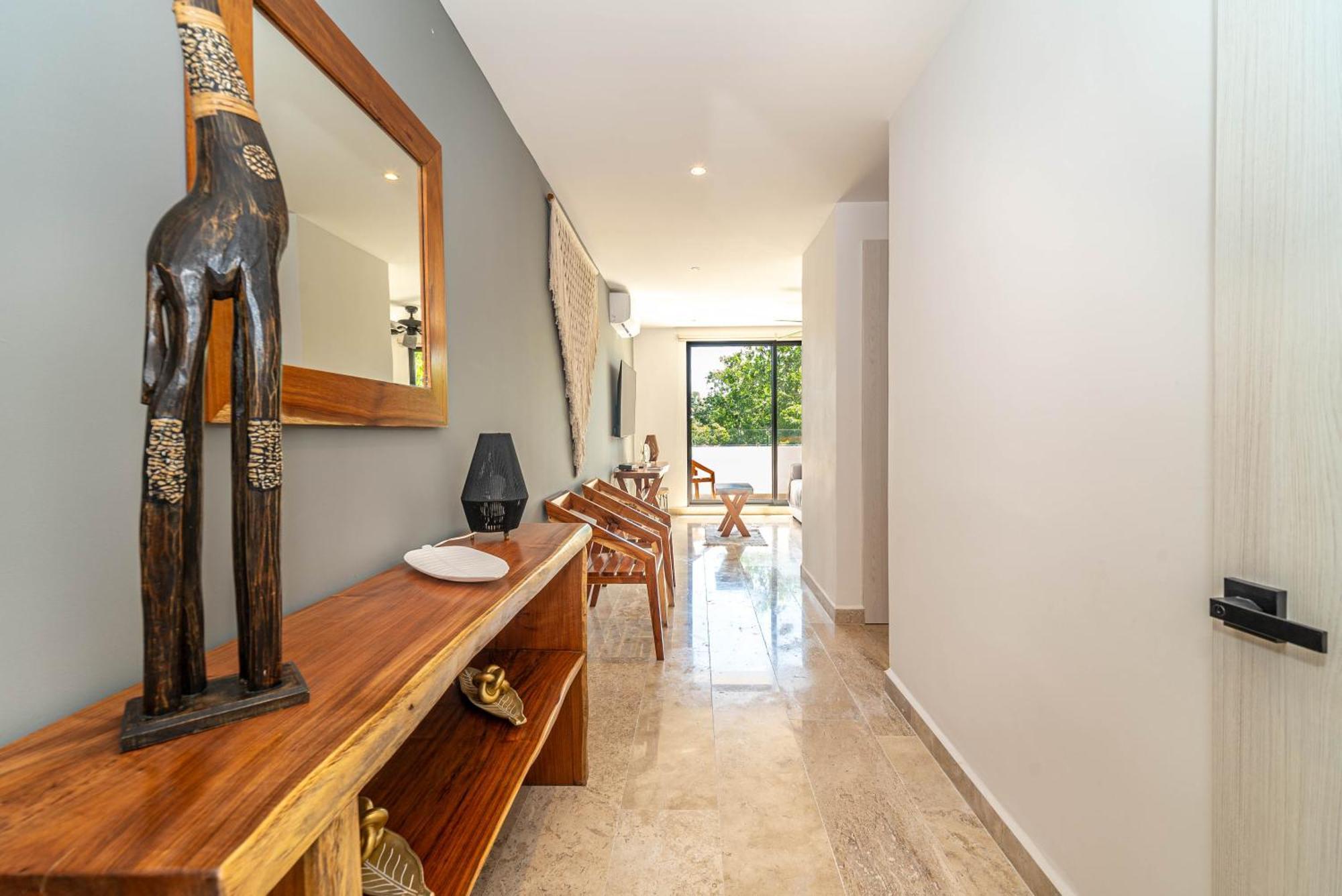 Holiday home 2 Bd With Balcony Gym Rooftop Pool Tulum