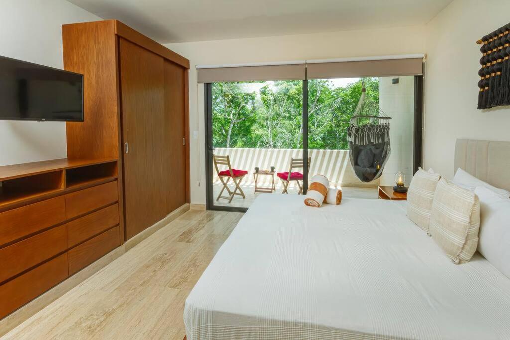 Apartment Fabulous 2bd, Rooftop Pool, Cinema, Sauna, Gym