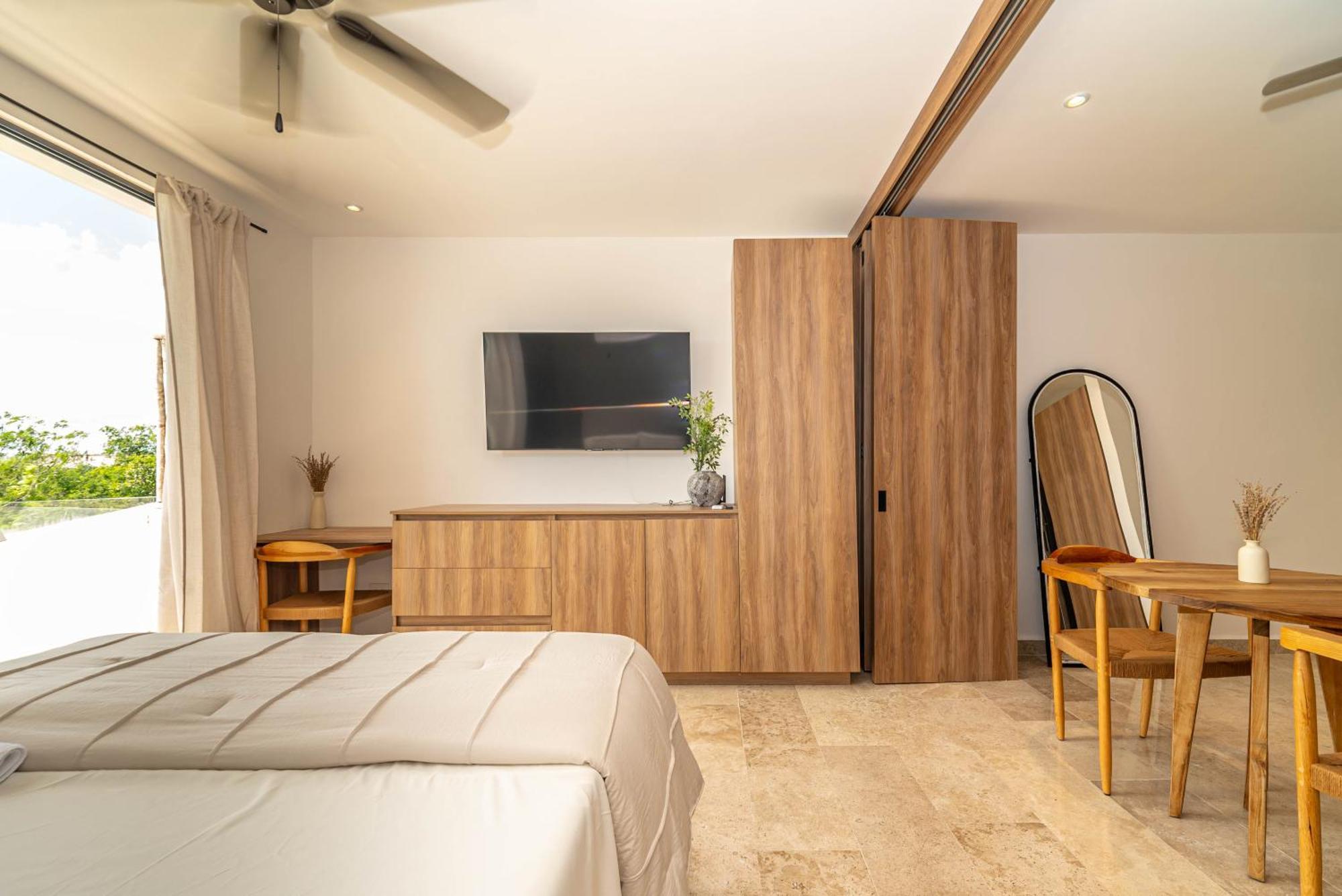 Holiday home Lux With Private Balcony, Rooftop Pool, Gym Tulum