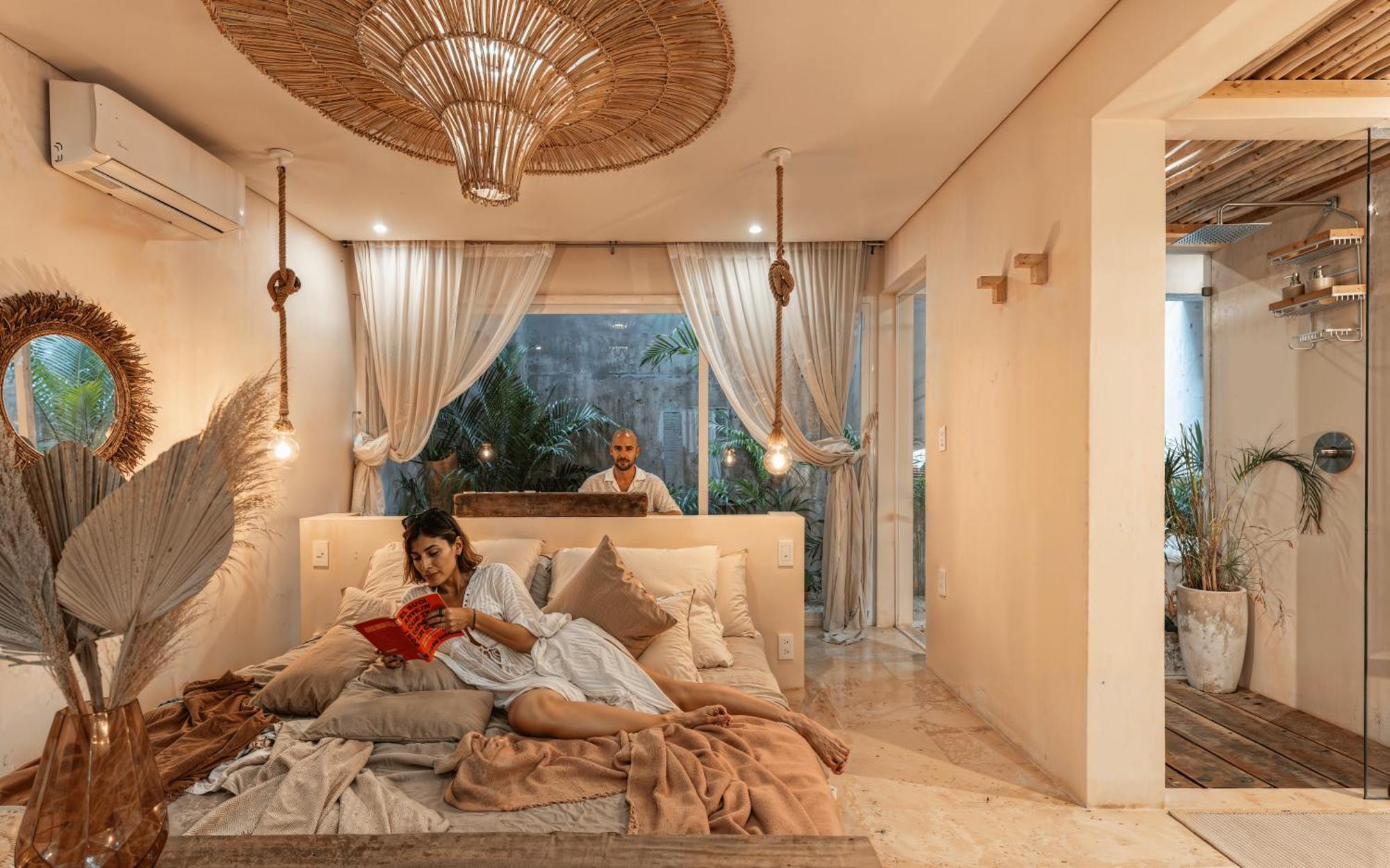 Jungle Chic - Luxury Stylish Loft W Private Hot Tub And Infinity Pool Apartment *