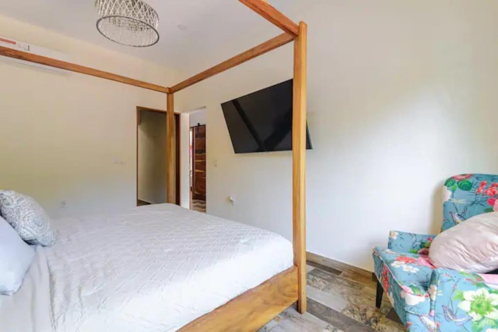Relax In A Private Oasis In Tulum, Featuring A Pool, Exclusive Terrace, 3 Bedrooms, 3 Bathrooms, And Luxurious Amenities Holiday home