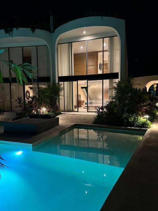 Luxury 2 Bdr - La Veleta Apartment