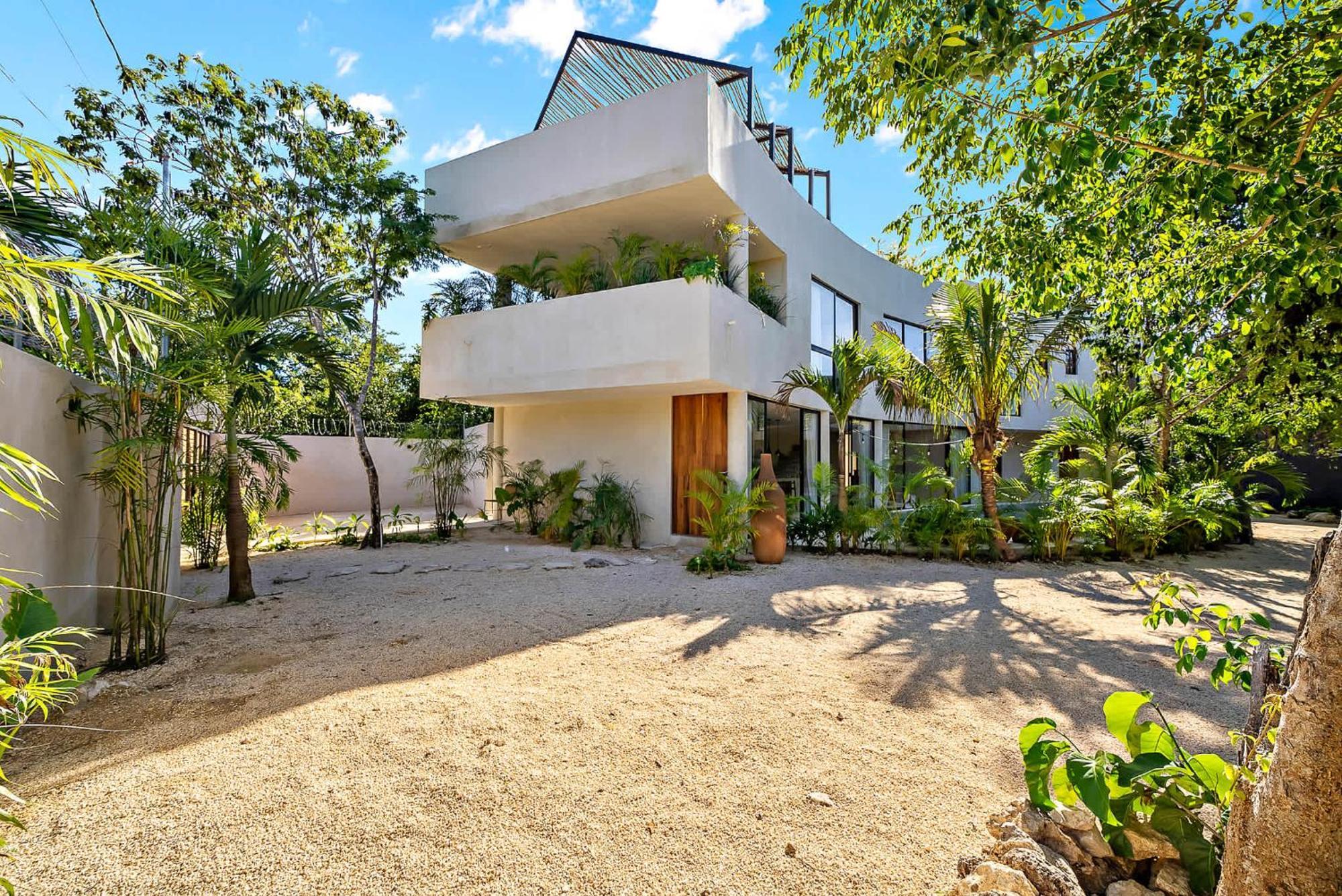 Pousada Majestic Jungle With 2 Pools & Rooftop Bbq
